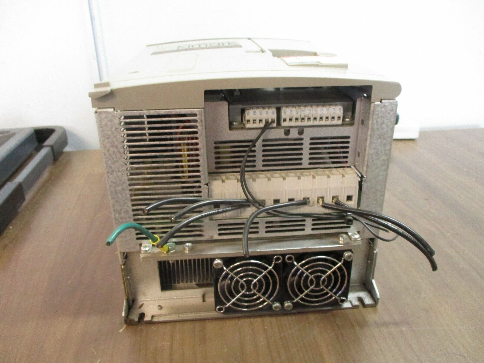 Square D Altivar 58 AC Drive ATV58HD16N4ZU 15HP *No Keypad* Used