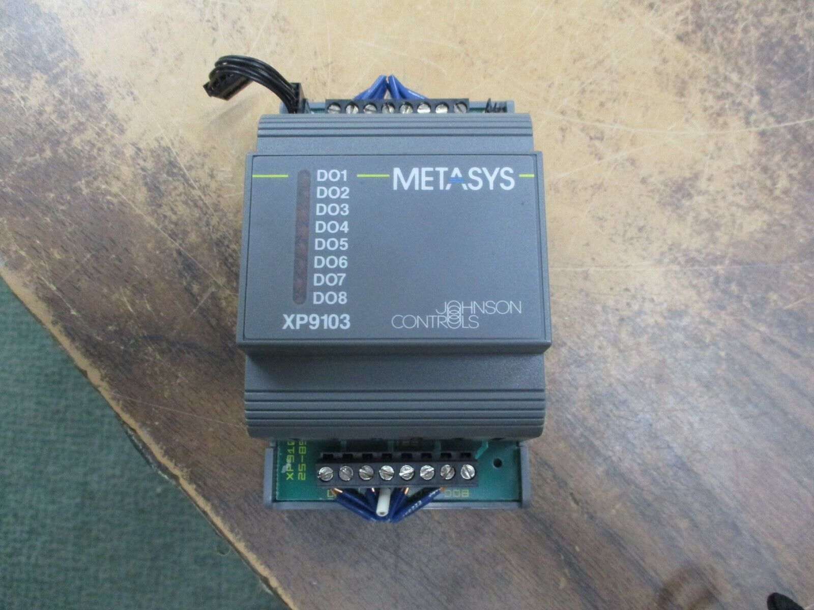Johnson Controls Metasys XT9103 Extension Module XP-9103-8004 Used