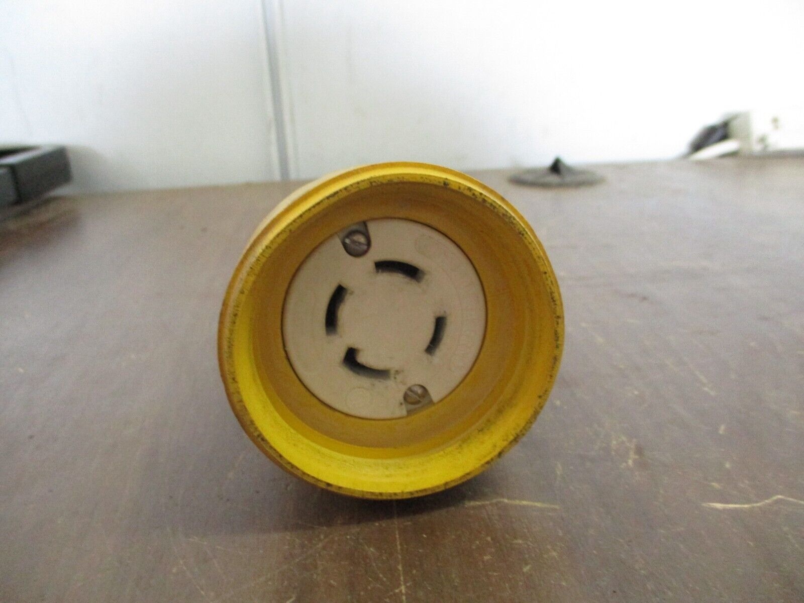 Daniel Woodhead Watertight Connector Nema L16-30R 30A 480V 3Ph *No Cover* Used