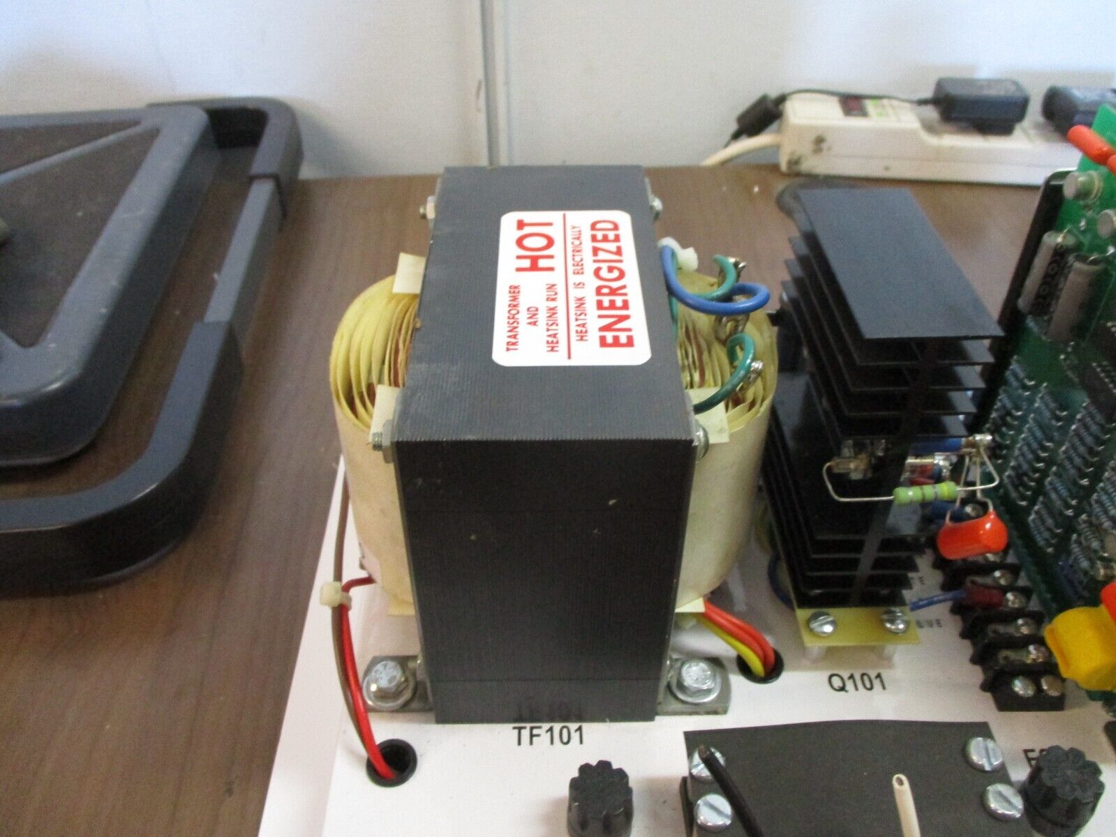 MCS Dual Battery Charger B-651002-1 Model #: MBC 3C-12V-10A-LA Output: 12VDC 10A