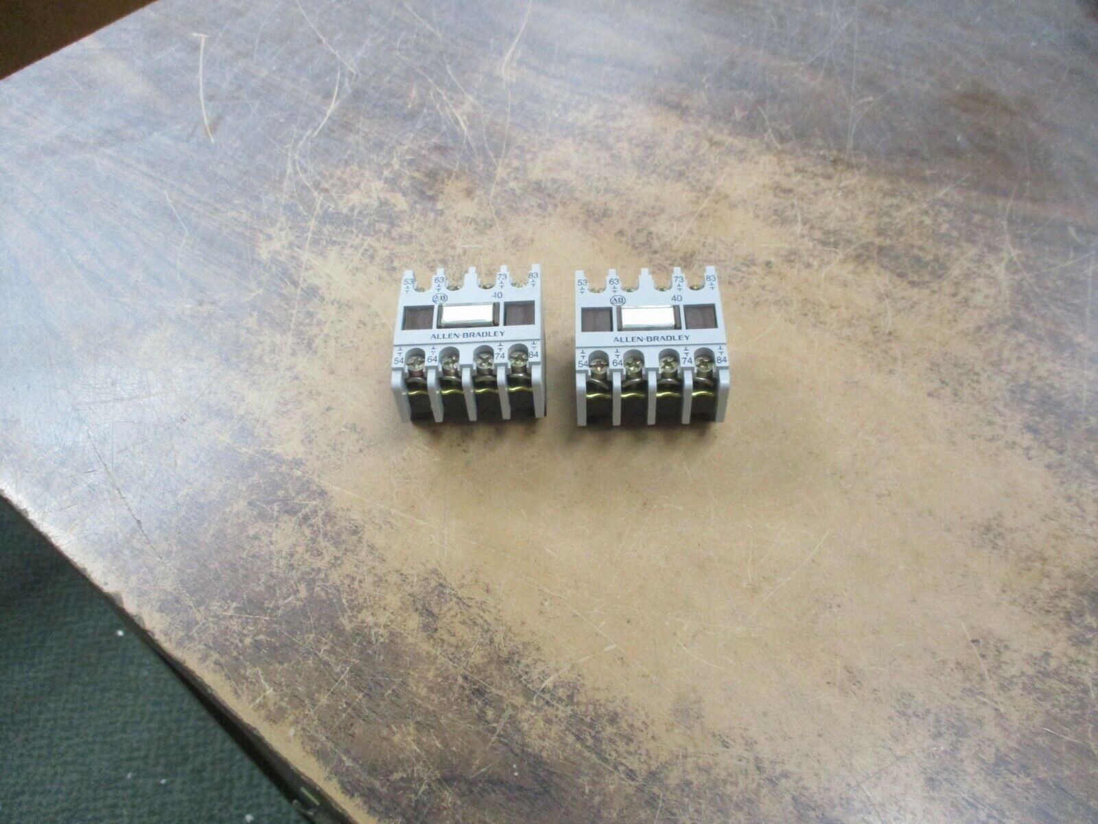 Allen-Bradley Aux Contact Block 195-FA40 Ser. A *Lot of 2* Used