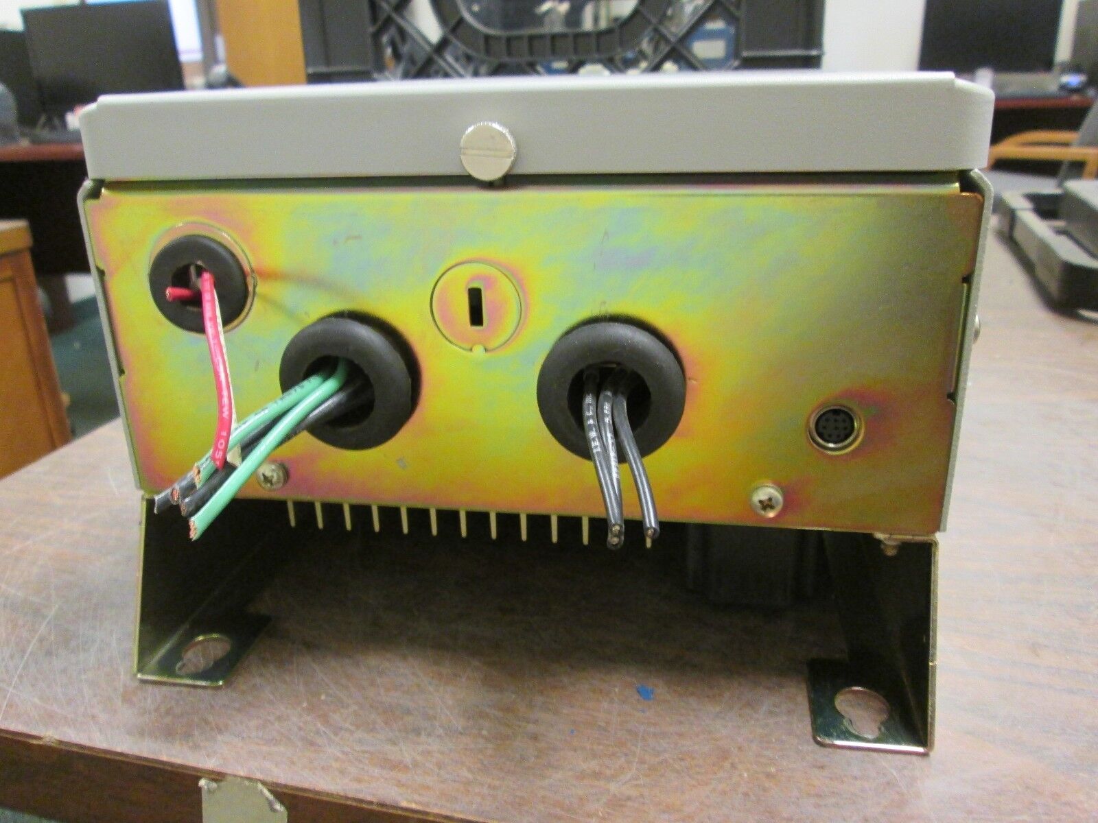 Allen-Bradley 1336 Plus II AC Drive w/ L6 Board 1336S-BRF07-AE-DE4 0.75HP Used