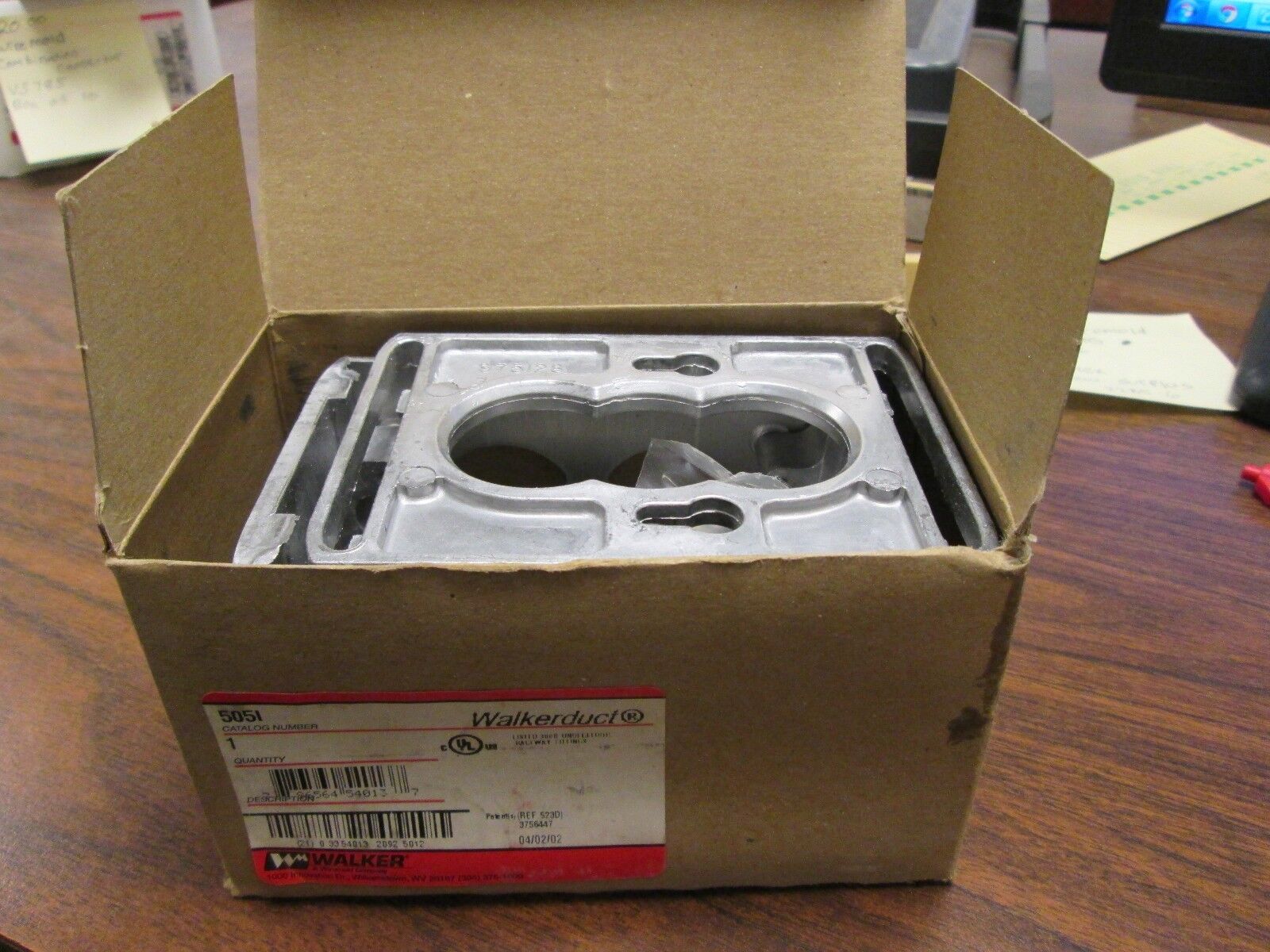Wiremold SRV FTG 505i 20A Duplex New Surplus