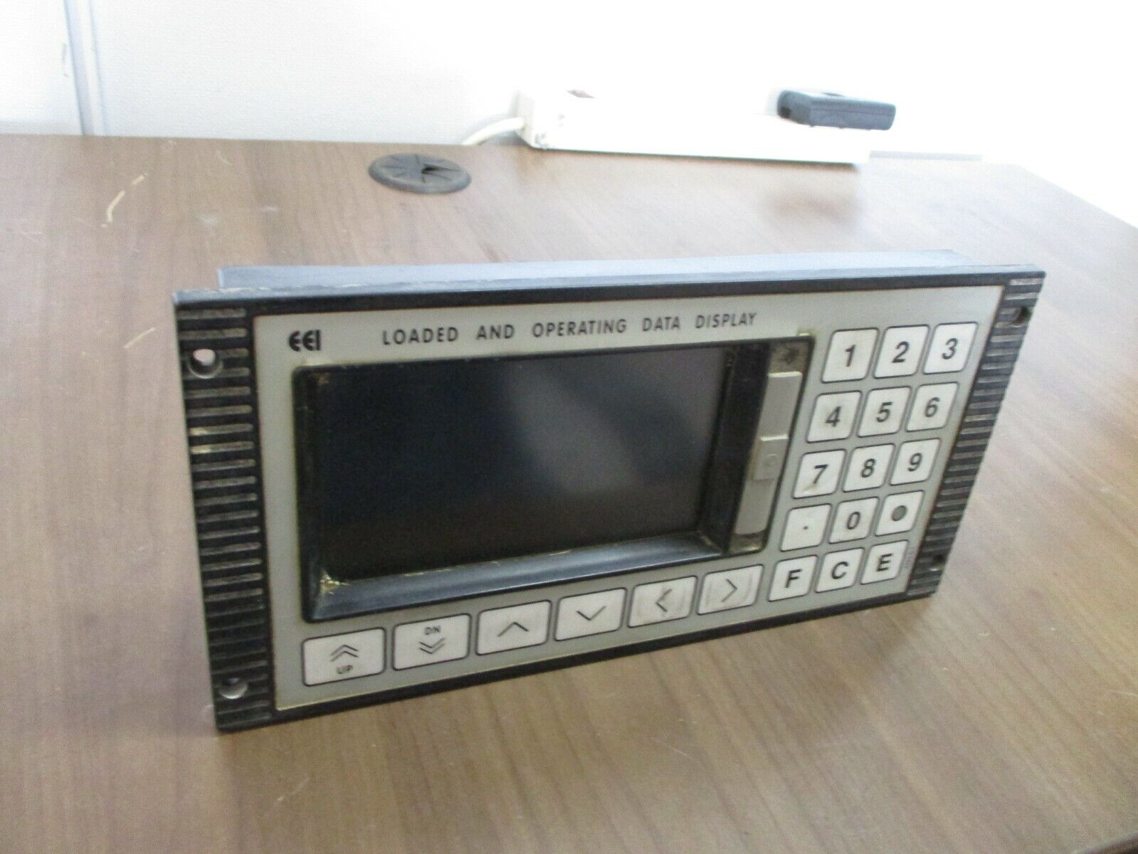 EEI Loaded and Operating Data Display 452L Used