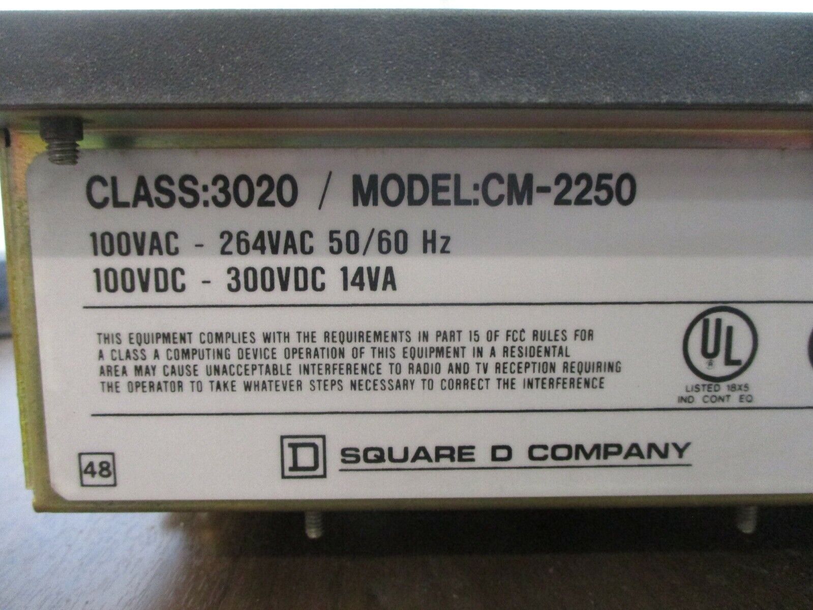 Square D Power Logic Circuit Monitor 3020 CM - 2250 100-264 VAC 50/60Hz Used