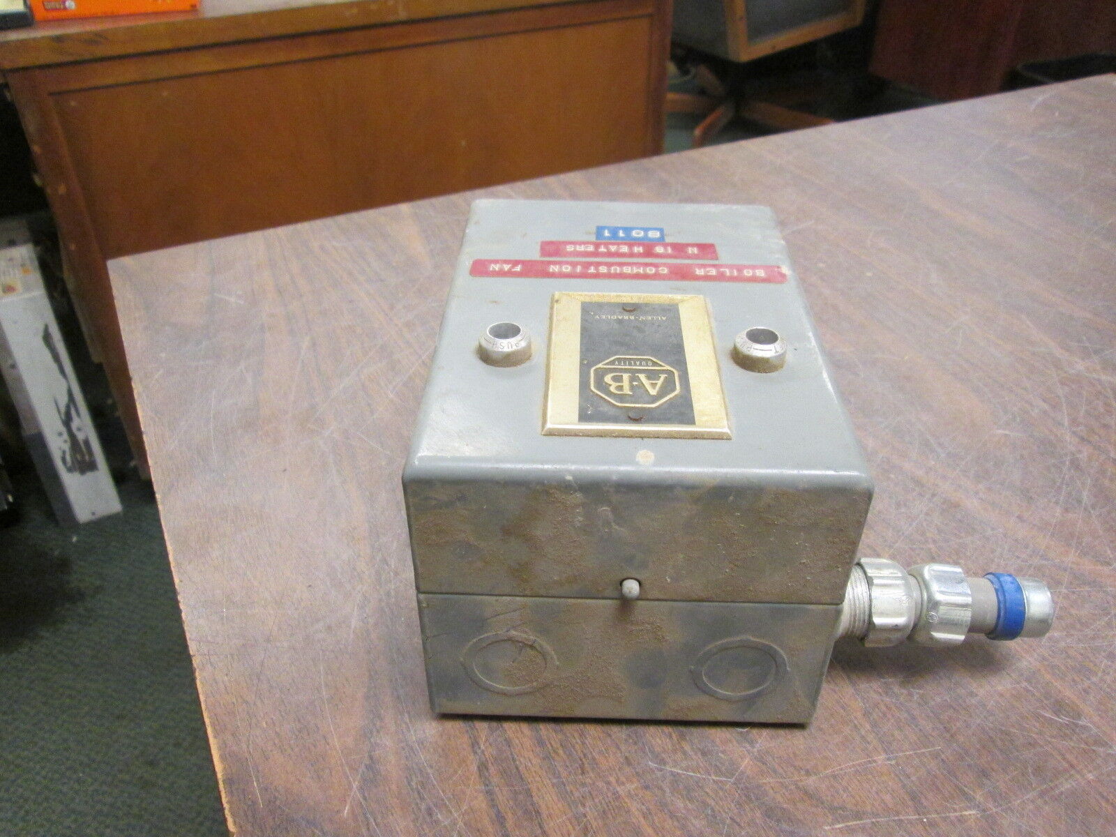 Allen-Bradley Enclosed Size 00 Starter 709TAD 120V Coil Used