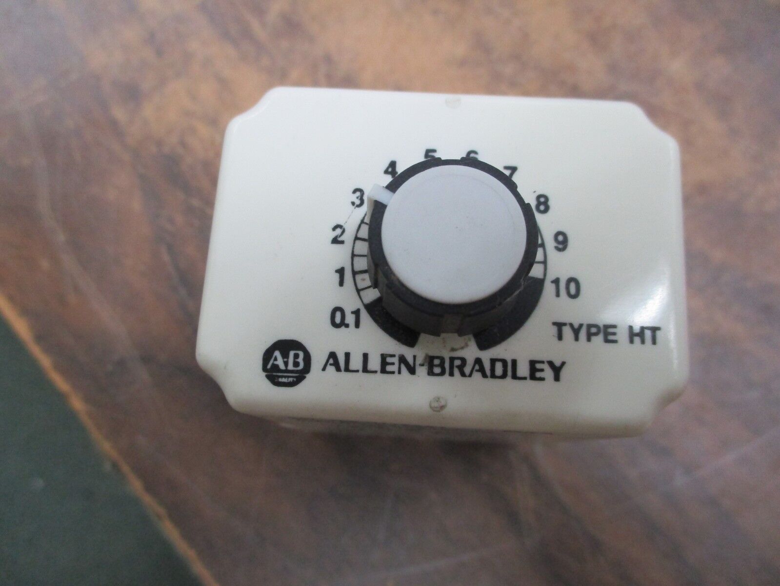 Allen-Bradley Time Delay Relay 700-HT12AA1 Timing Range:.1-10sec Used