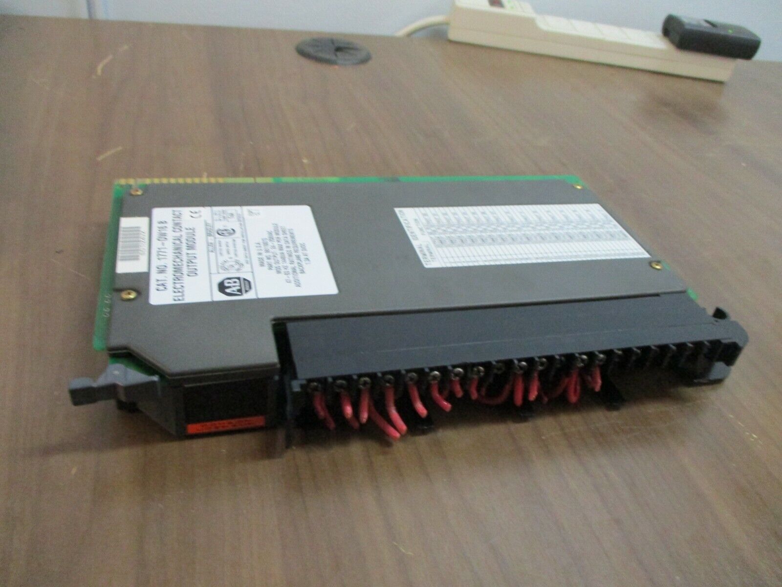 Allen-Bradley PLC Board 1771-OW16/B Electromechanical Contact Output Module Used