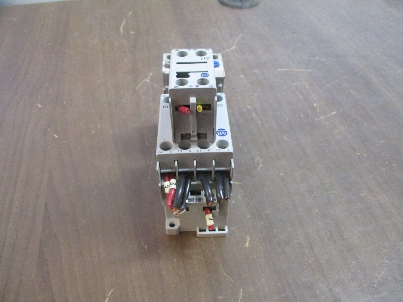Allen-Bradley Starter 100-C23*10/193-EA2GB 120V Coil Trip: 12-32A 600V Used