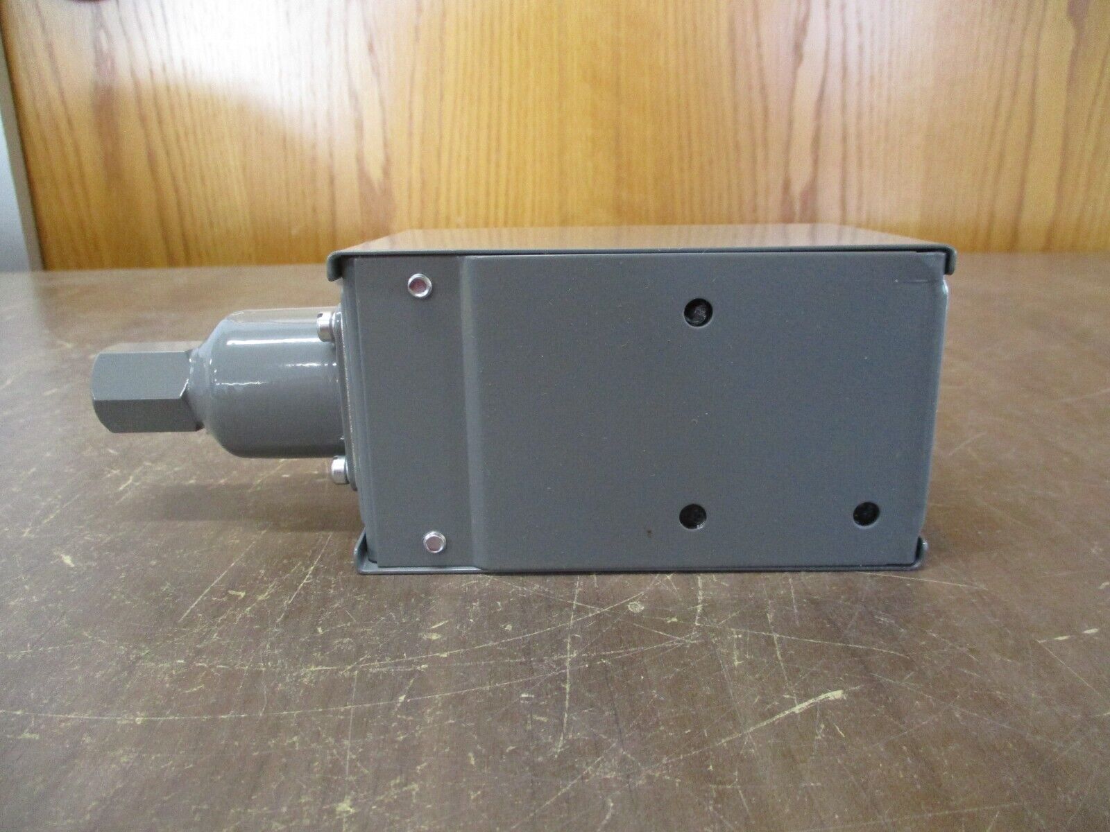 Allen-Bradley Pressure Control 836-C6A Ser. A New Surplus