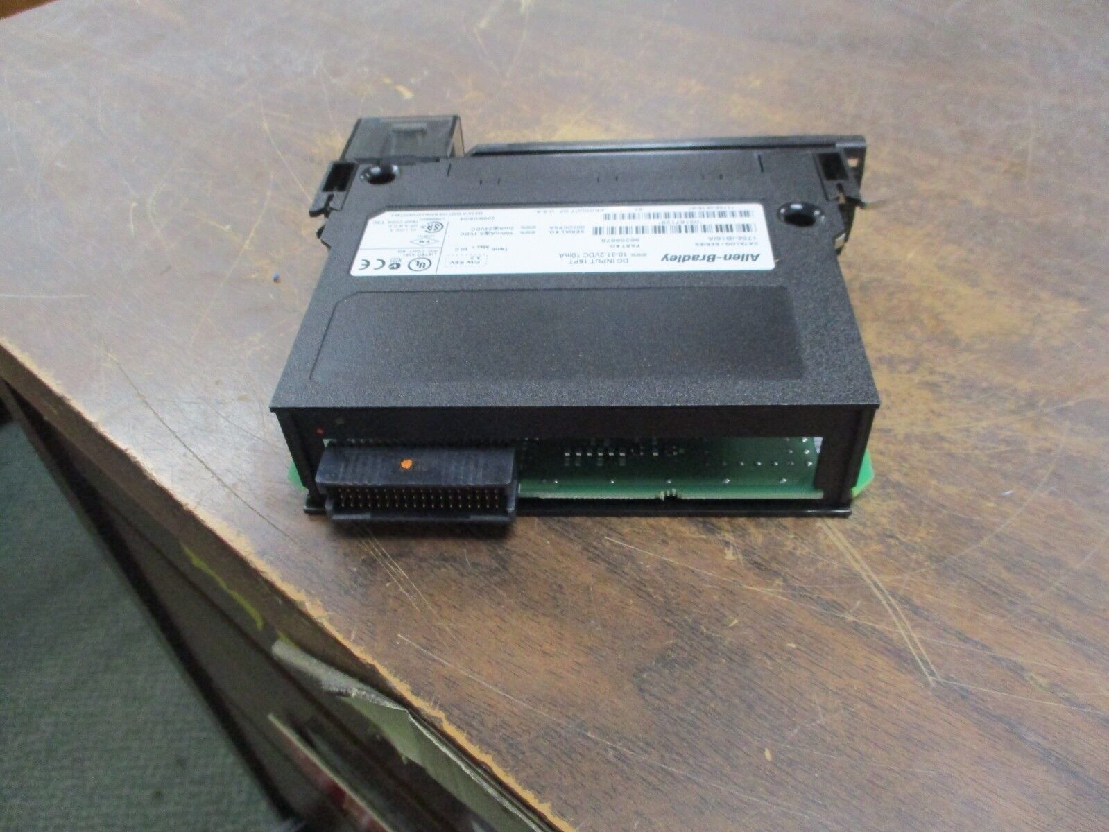 Allen-Bradley DC Input Module 1756-IB16 Series A Firmware 3.2 16 pt Used