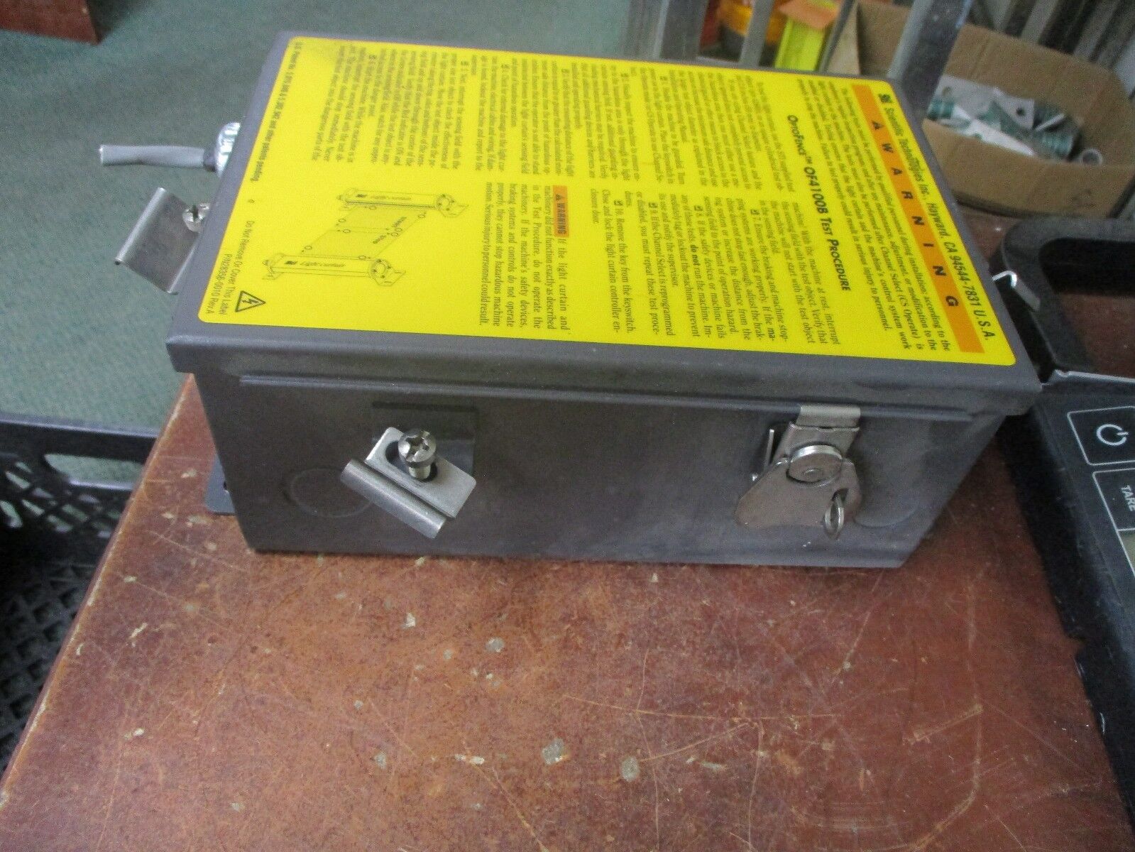 STI Optofence-B Control OF4124B-2 115V 50/60Hz 0.250A Used