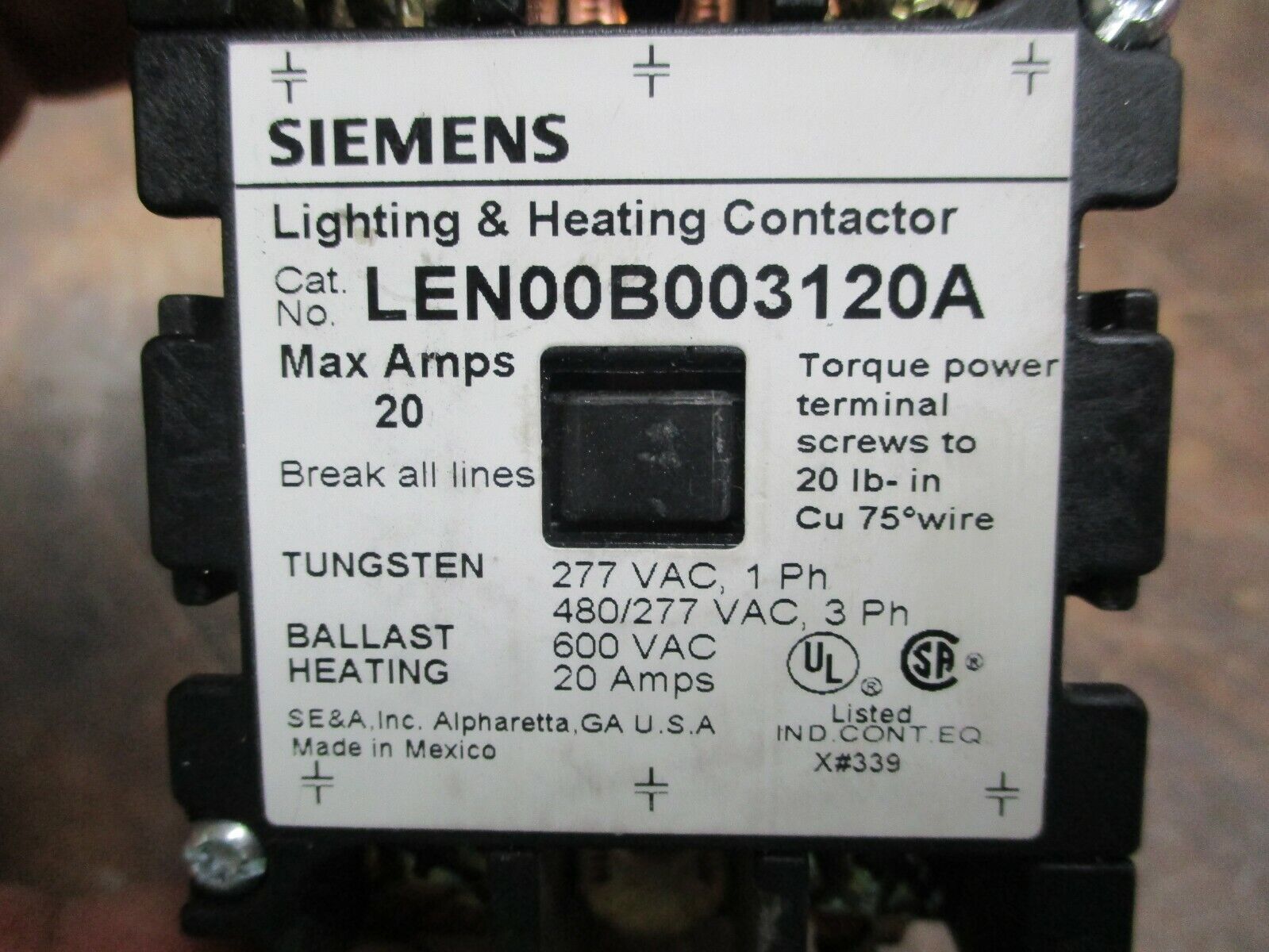 Siemens Lighting & Heating Contactor LEN00B003120A 20A 600V Used