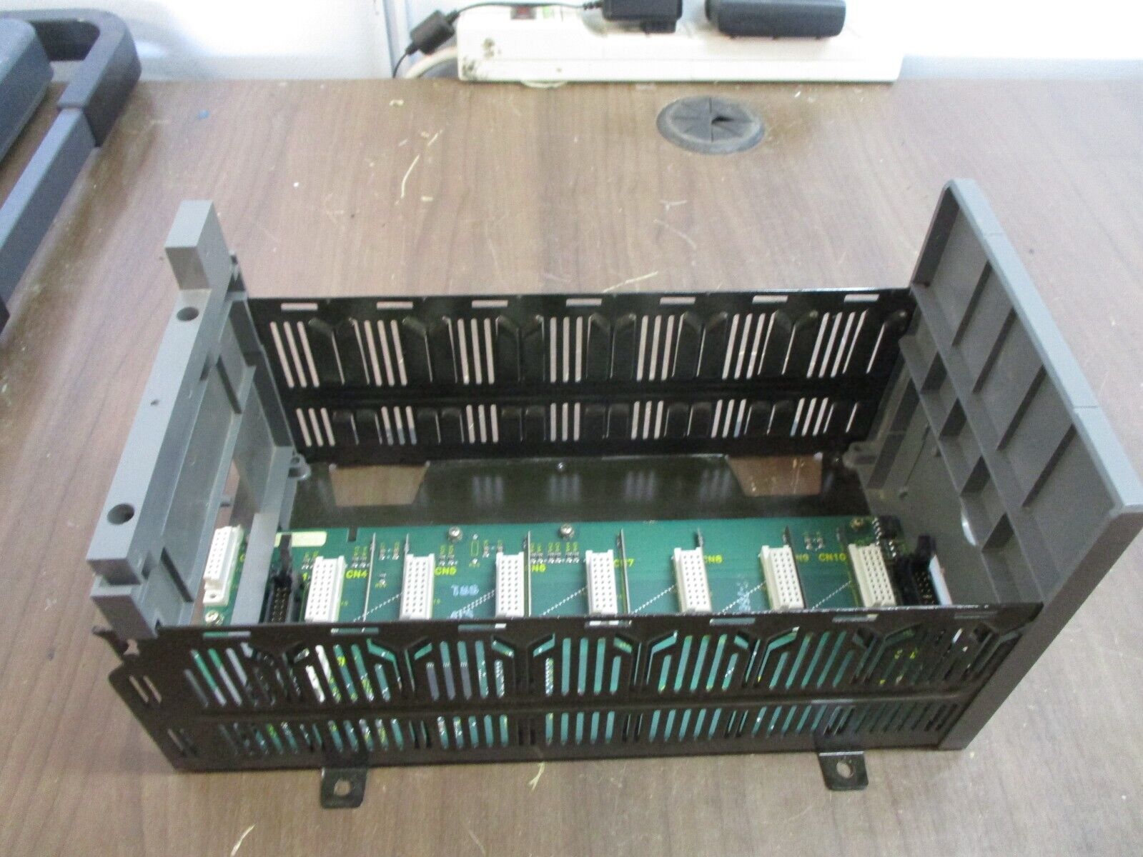 AllenBradley SLC 500 PLC Rack 1746A7 Ser A 7Slot Used