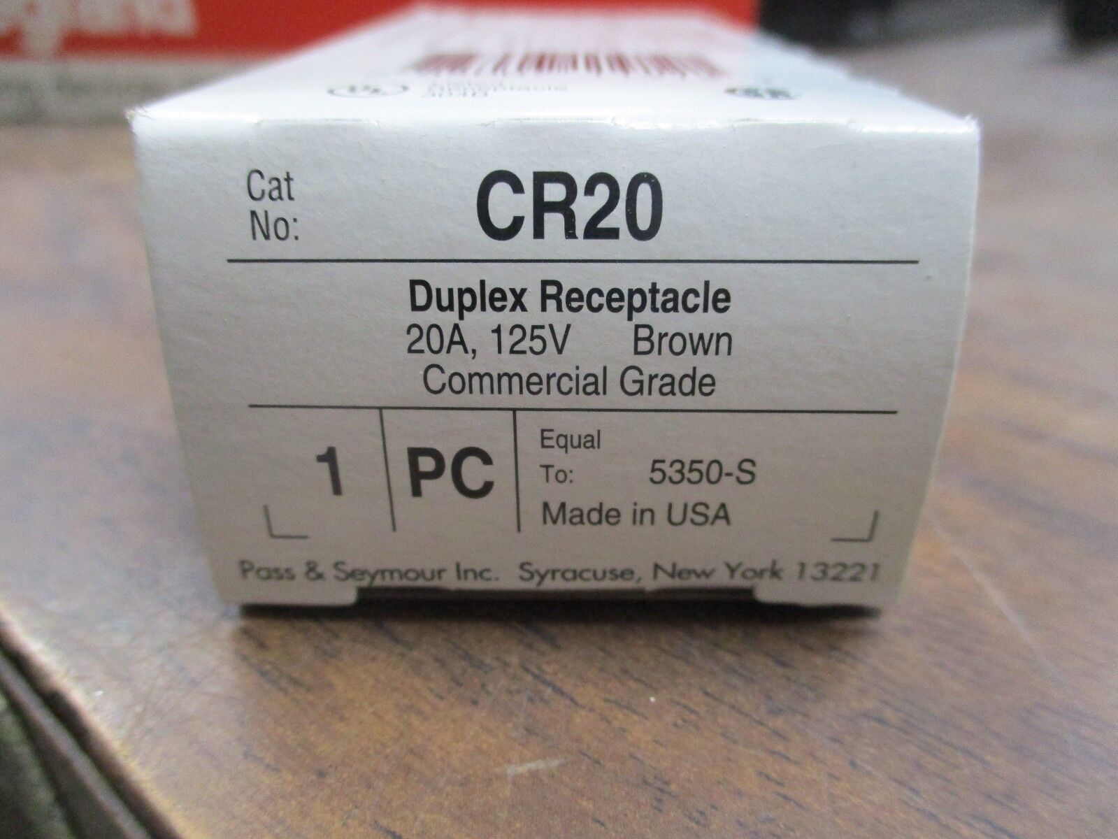 Legrand Receptacle CR20 20A 125V New Surplus