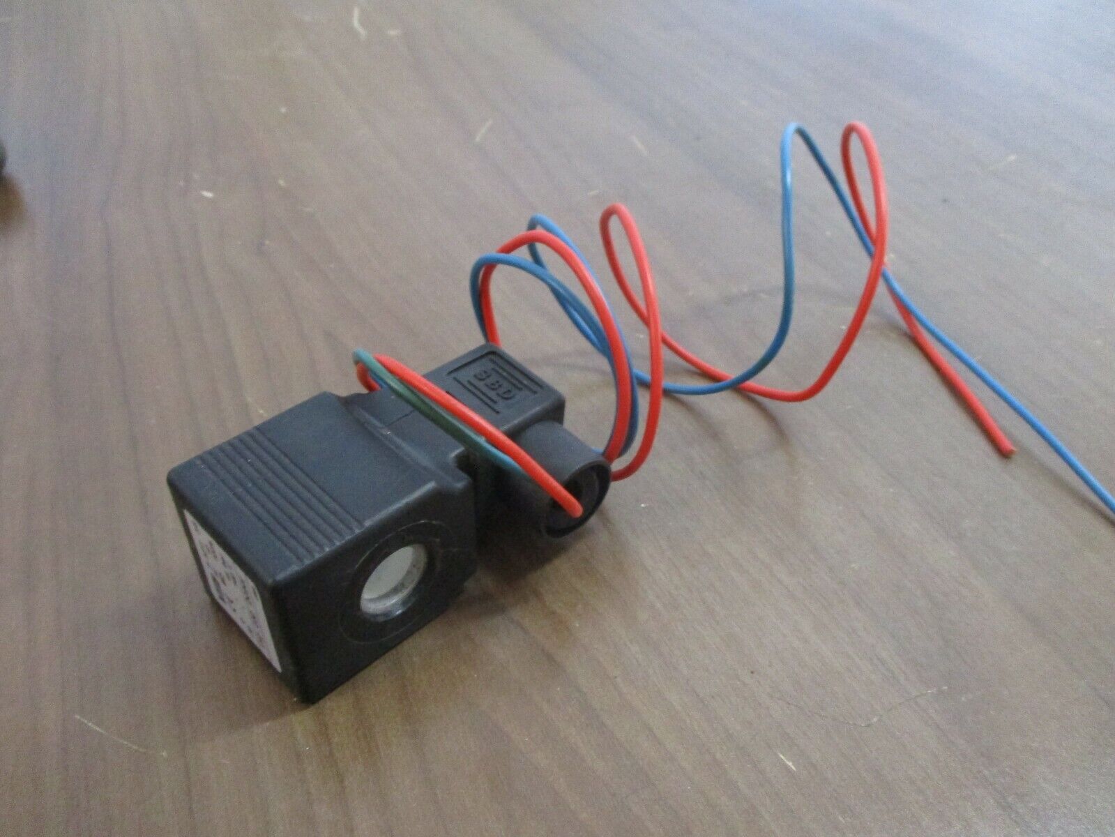 VMI Solenoid Valve V10-C3C 24VDC 10W 0-16 bar Used