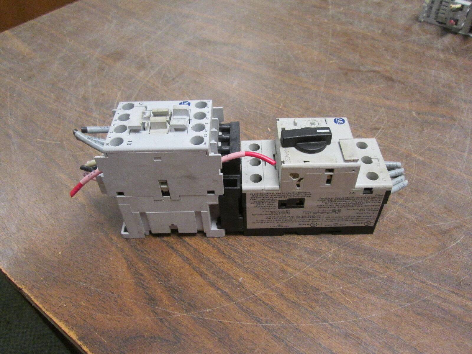 Allen-Bradley Starter 100-C09*10 / 140M-C2E-B16 120V Coil 25A 600V Trip: 1-1.6A