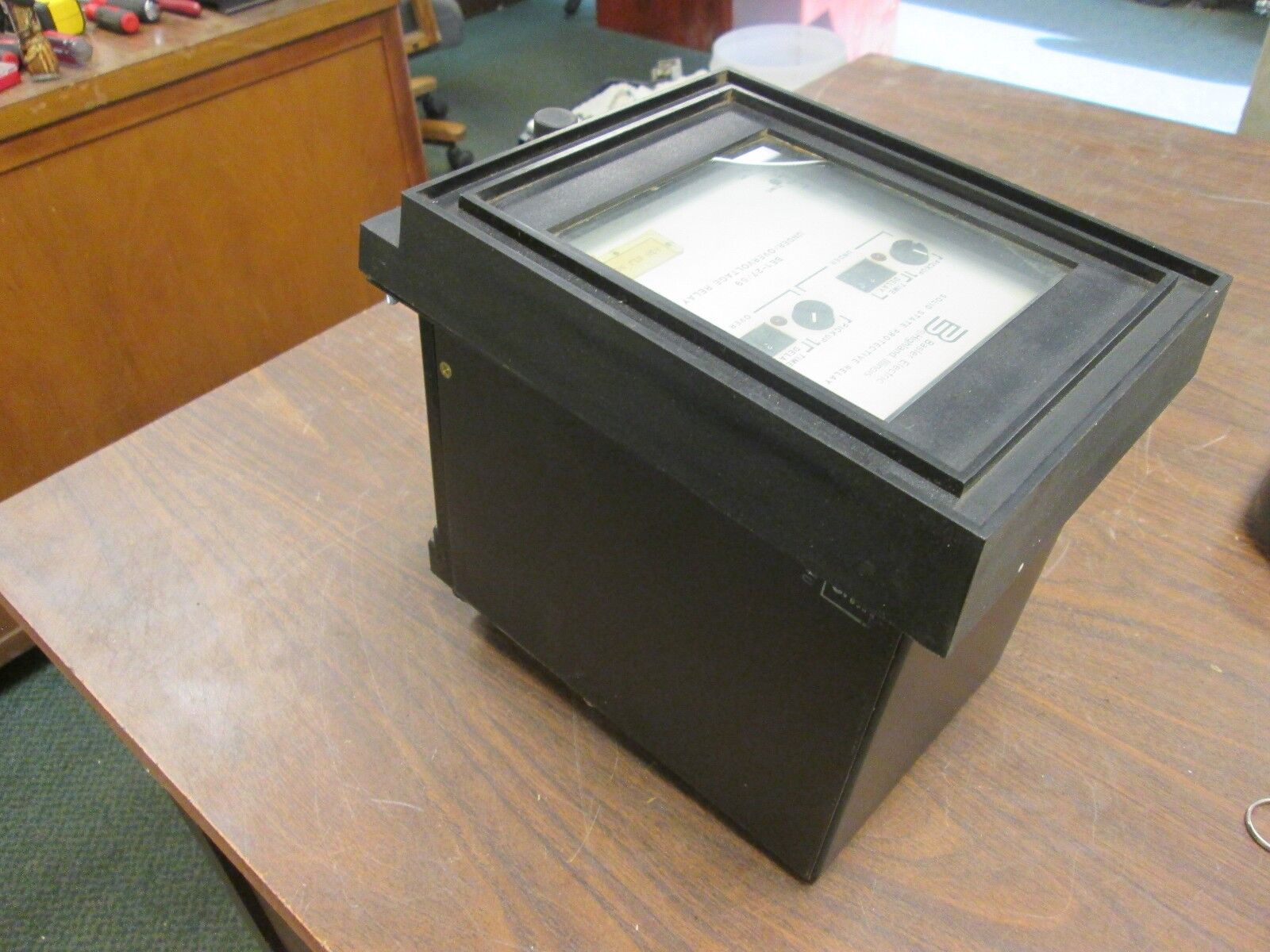 Basler Electric Under/Overvoltage Relay BE1-27/59 *Cracked Cover* Used