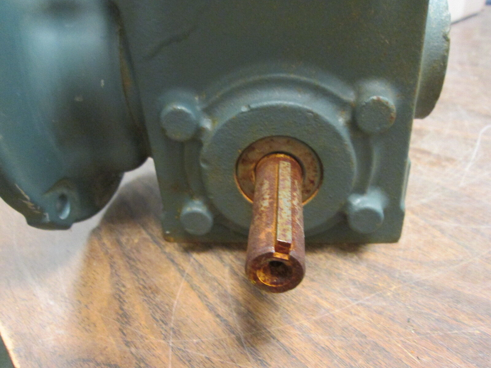 Dodge Tigear 2 Reducer 15Q20R56 Ratio 20:1 407 LB/In Torque Out 0.7HP In Used