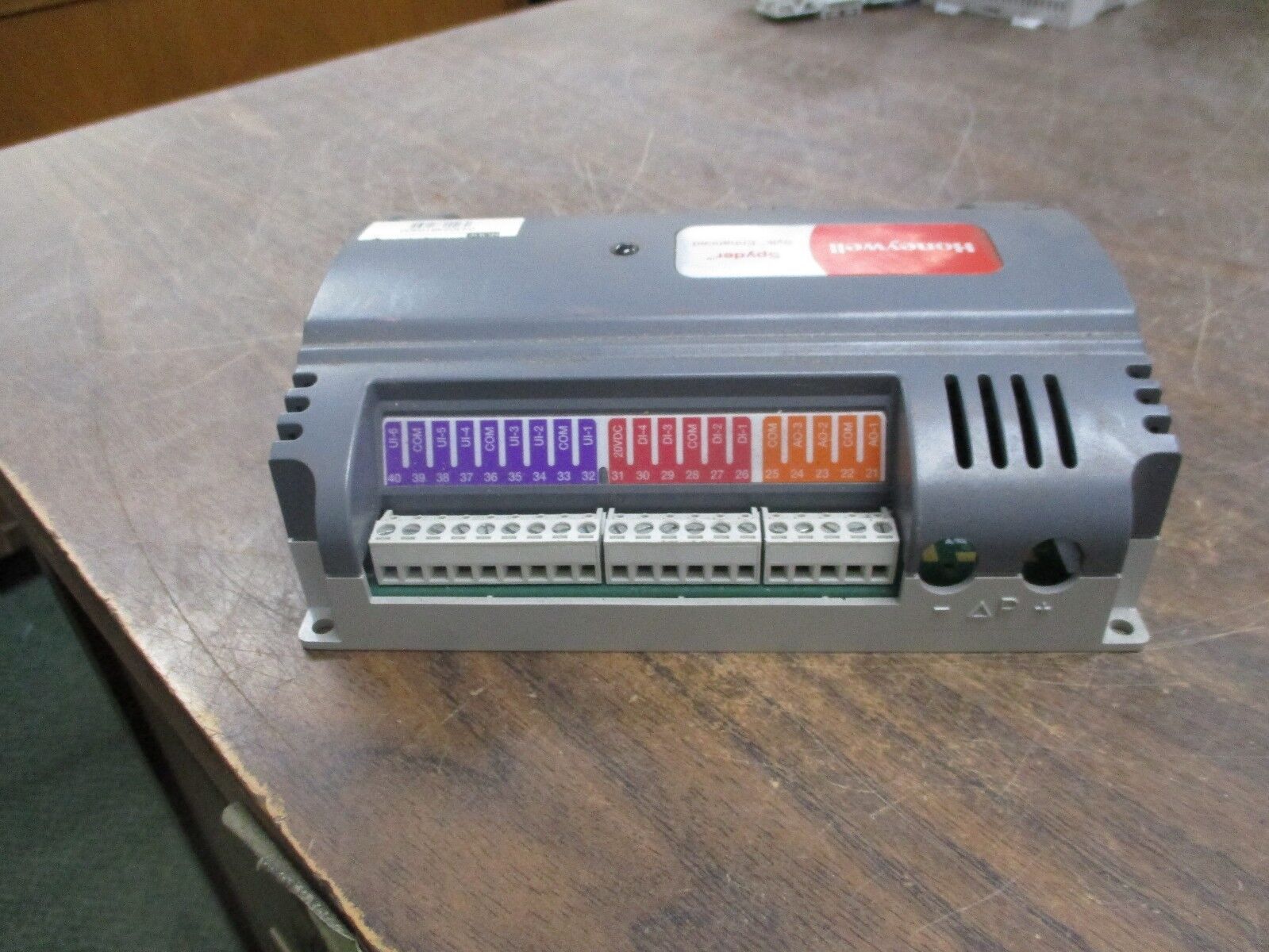 Honeywell Spyder Sylk Enhanced Controller PUL6438S 20-30VAC 20VA 50/60Hz Used