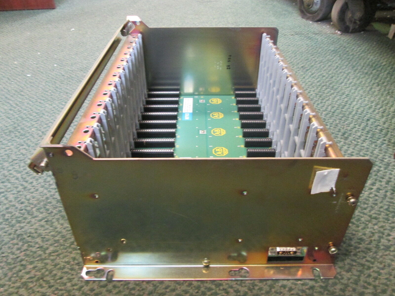 Allen-Bradley 12-Slot I/O Chassis 1771-A3B1 24A @ 5.25VDC Used