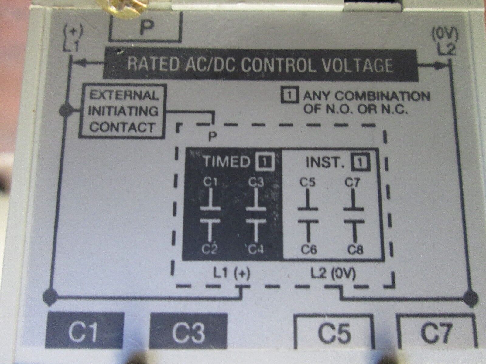 Allen-Bradley Solid State Timer 700-RTC11110U1 110/120VAC 120VDC Used