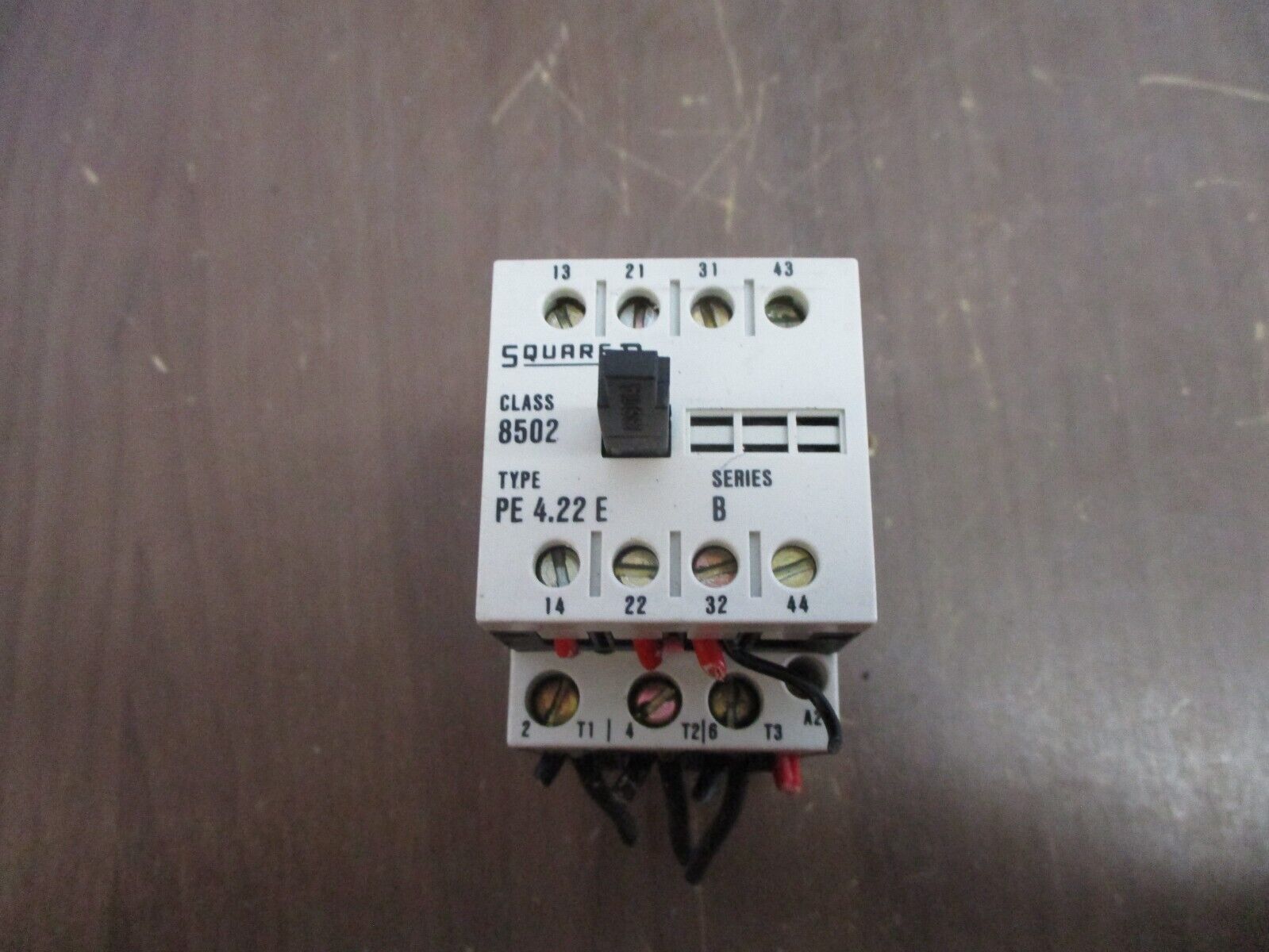 Square D Contactor 8502 PE4.00E 120V Coil 32A 600V w/ Aux Contact Block Used