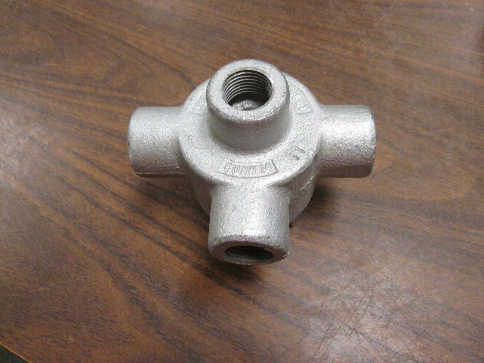 Crouse-Hinds Explosion Proof Condulet GUAW 14 Size: 1/2" 4-Way Used