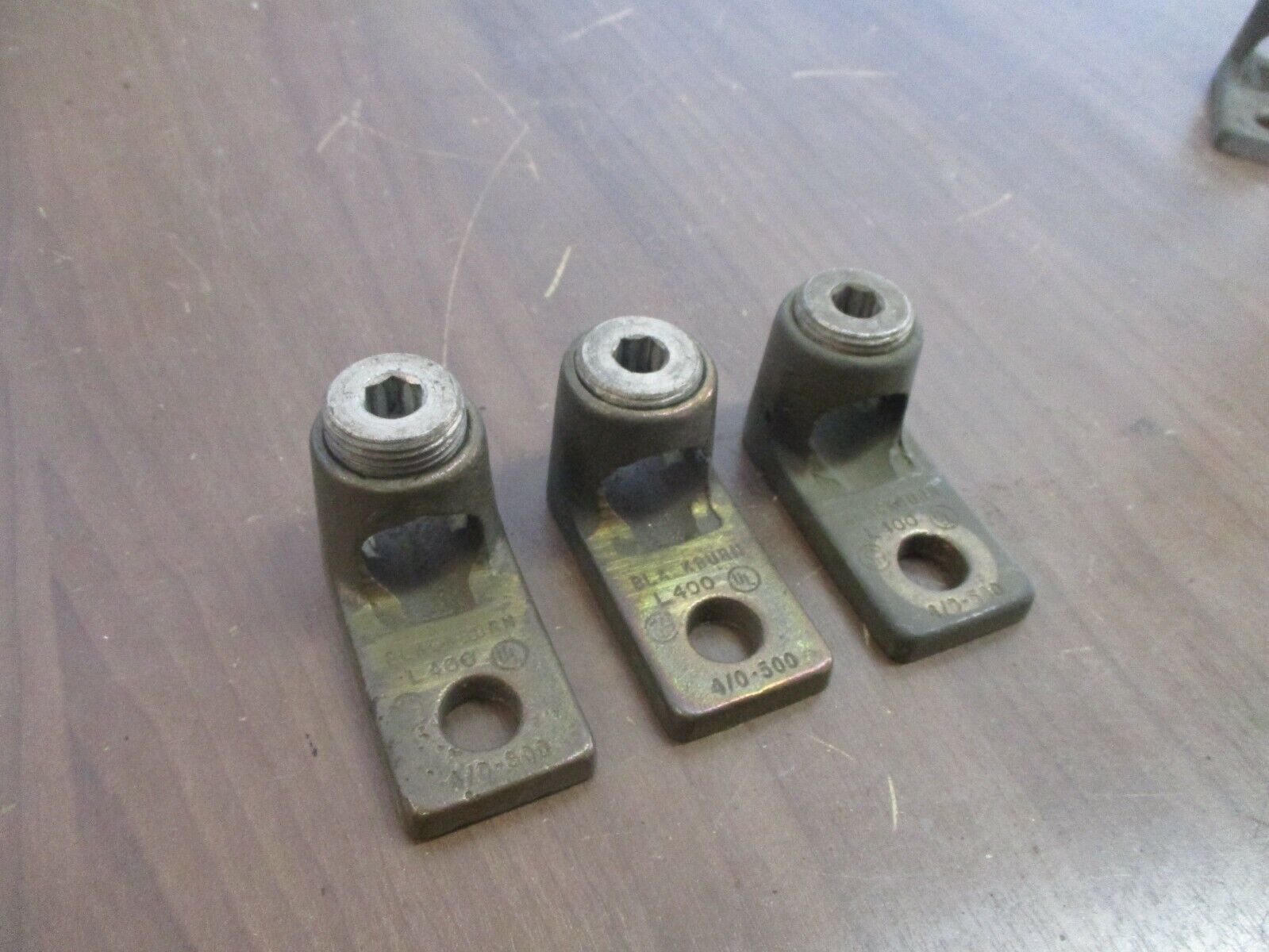 Blackburn Mechanical Lug L400 4/0-500 *Lot of 3* Used