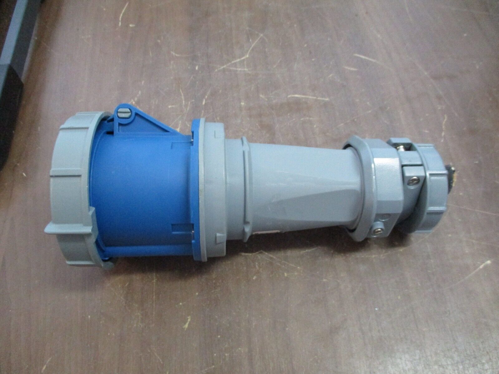 Mennekes Connector ME 460C9W 60A 250V 3P 4W. Used.