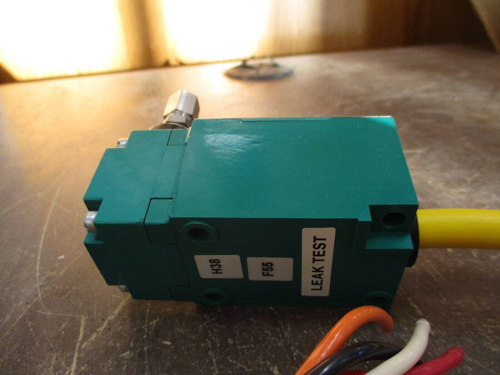 Allen-Bradley Pre-Wired Limit Switch 802M-CAFY5 Ser. A 5' Cable New Surplus
