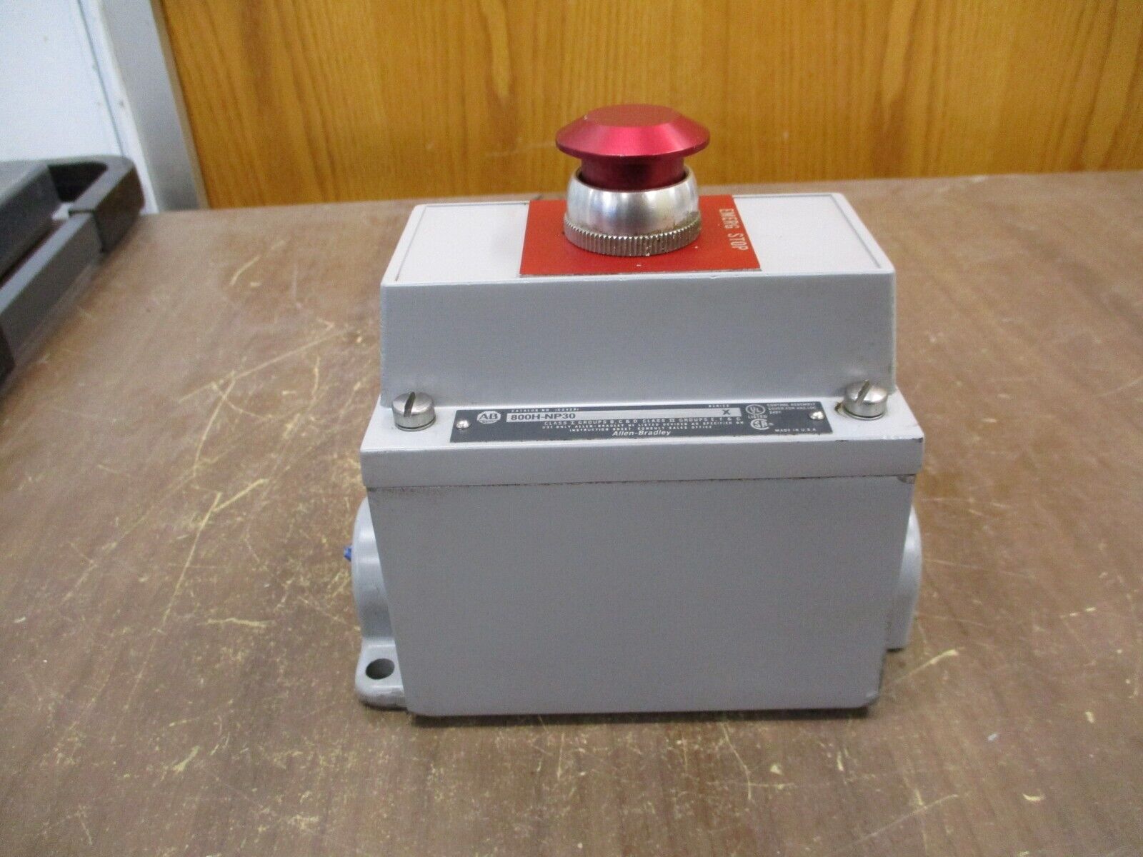 Allen-Bradley Push Button Station 800H-NP30 Ser. X Nema 7 & 9 Used