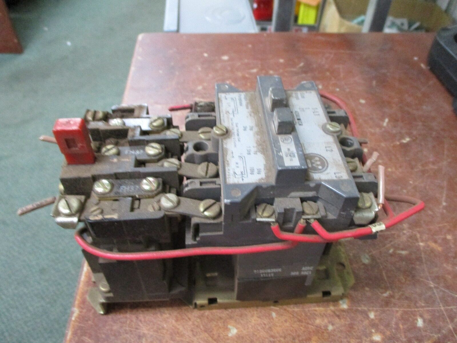 Westinghouse	Size 1 Contactor A200M1CR 27A 120/240V Coil 600V Used