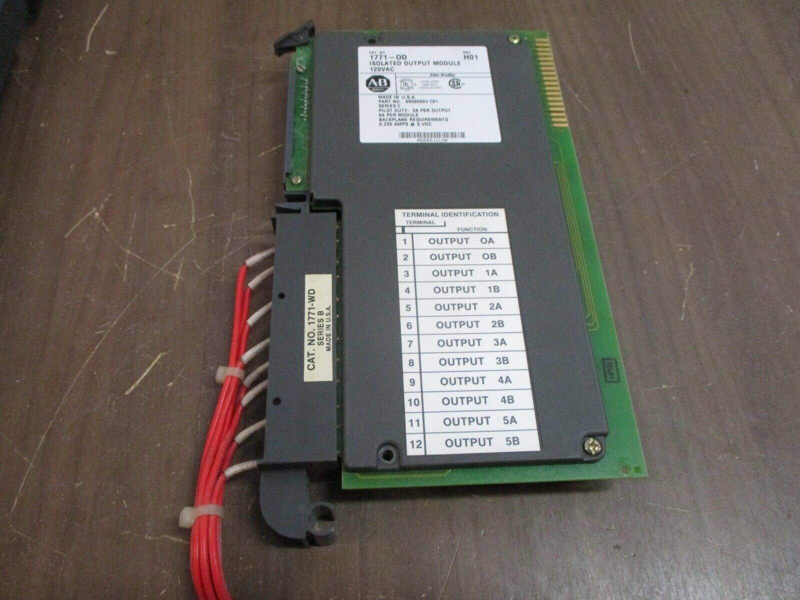 Allen-Bradley Isolated Output Module 1771-OD Rev. H01 120VAC Used