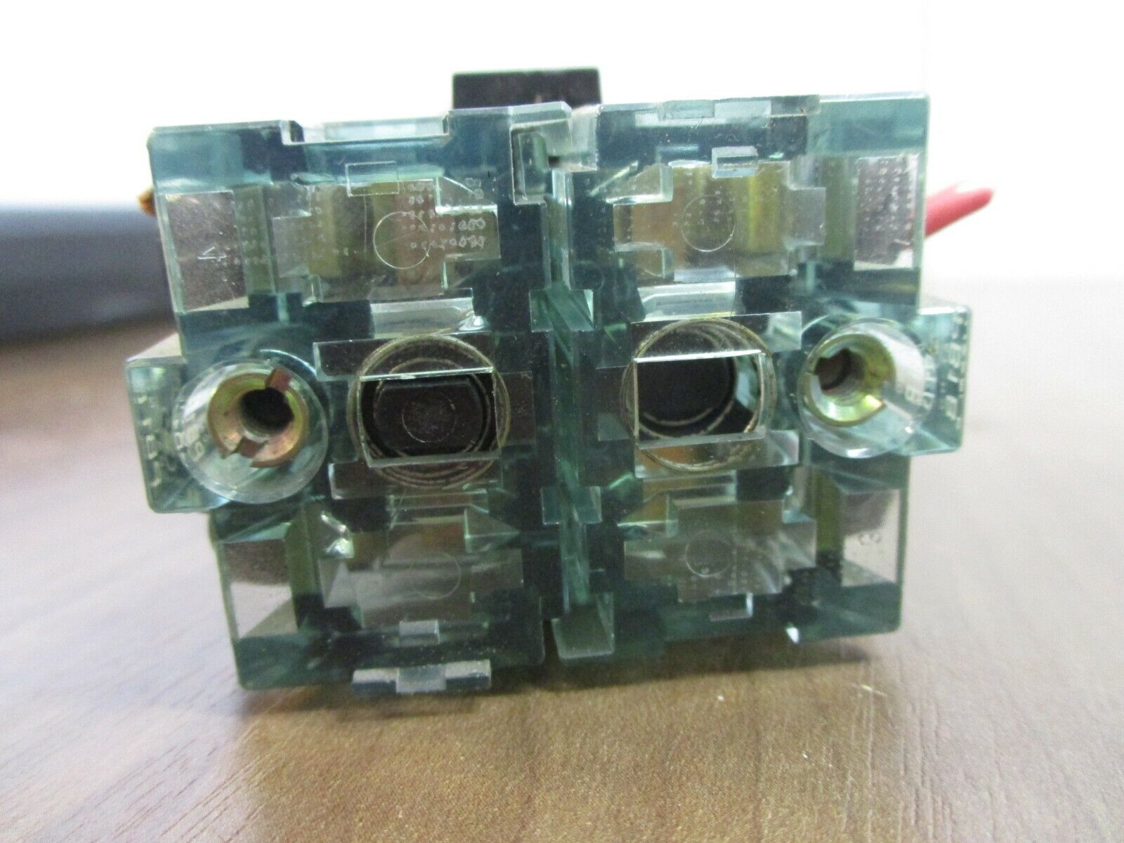 Westinghouse Illuminated Selector Switch PB1T1P Model B 120V 50/60Hz Green Used