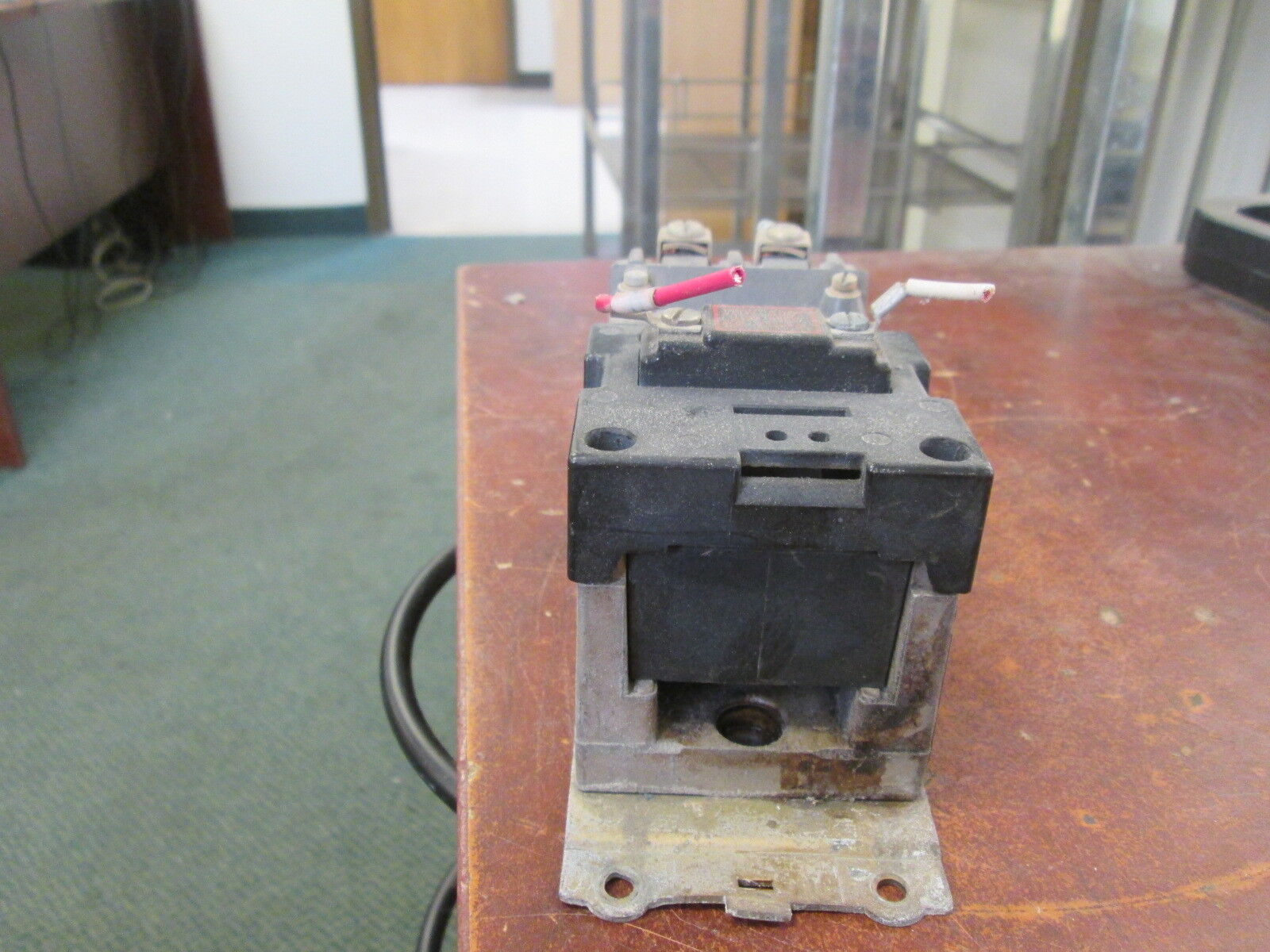 Allen-Bradley Lighting Contactor 702L-BOD92 120V Coil 30A Used