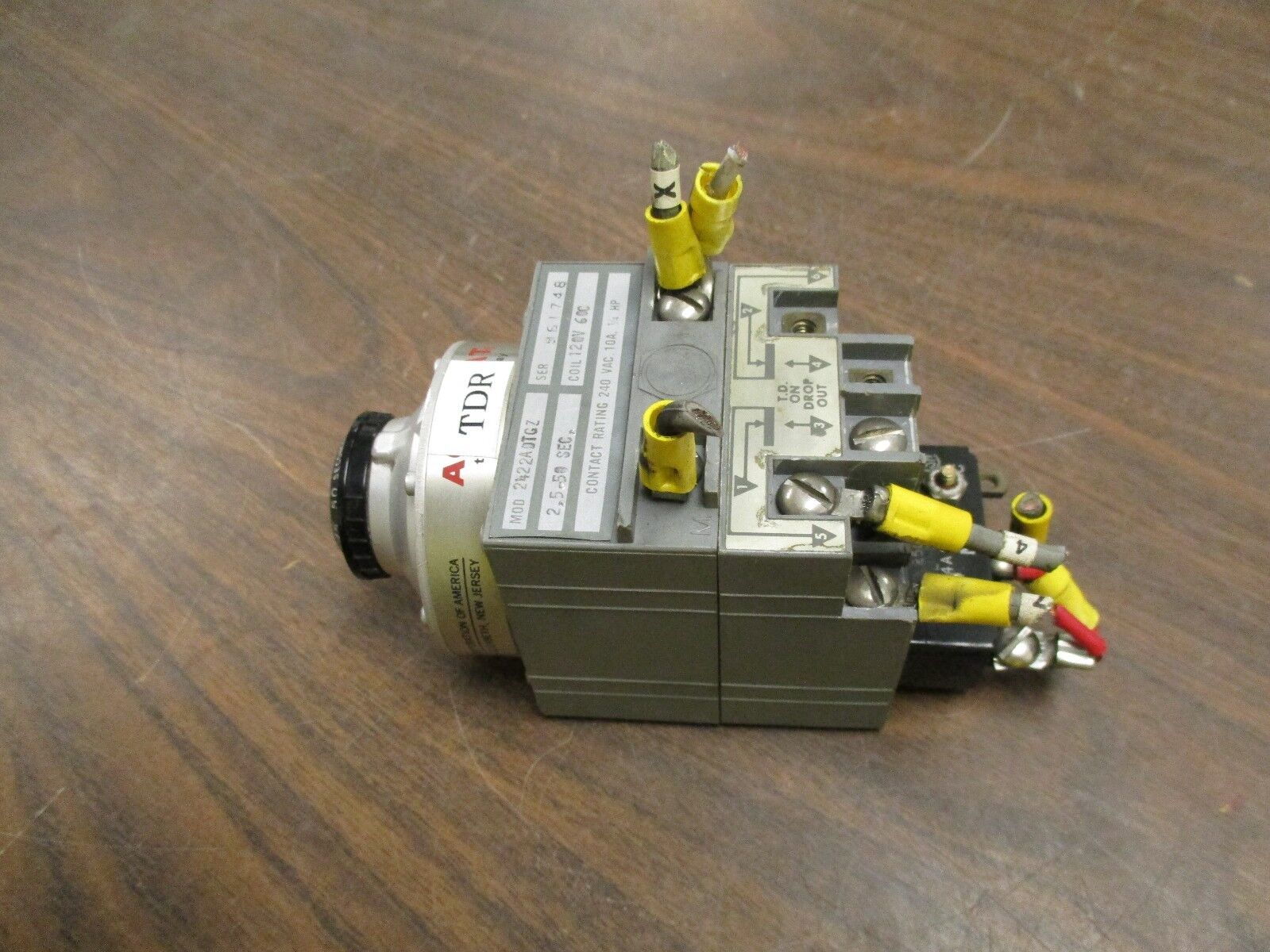 Agastat Timer 2422ADTGZ Range:2.5-50sec 120V Coil *Missing Terminal Screws* Used