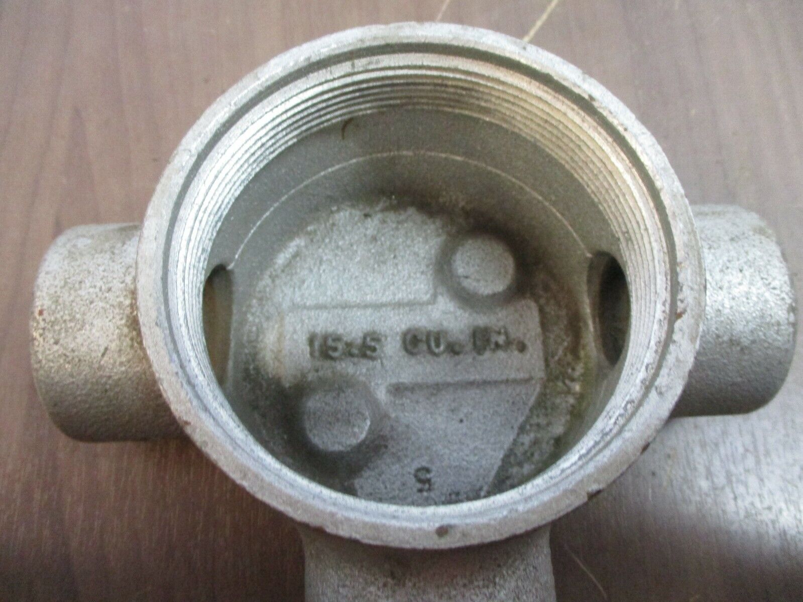 Cooper Crouse-Hinds Condulet Conduit Outlet Box w/ Cover GUAT36 Size: 1" Used