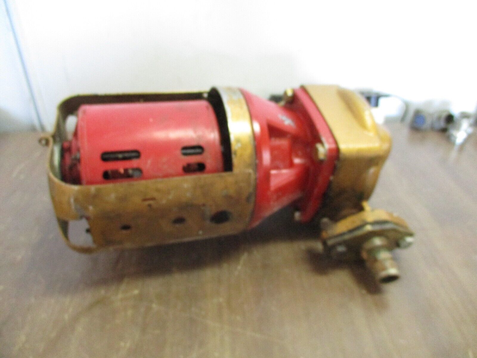 Bell & Gossett Bronze Circulator Pump P00230 1/6HP 1725RPM Used