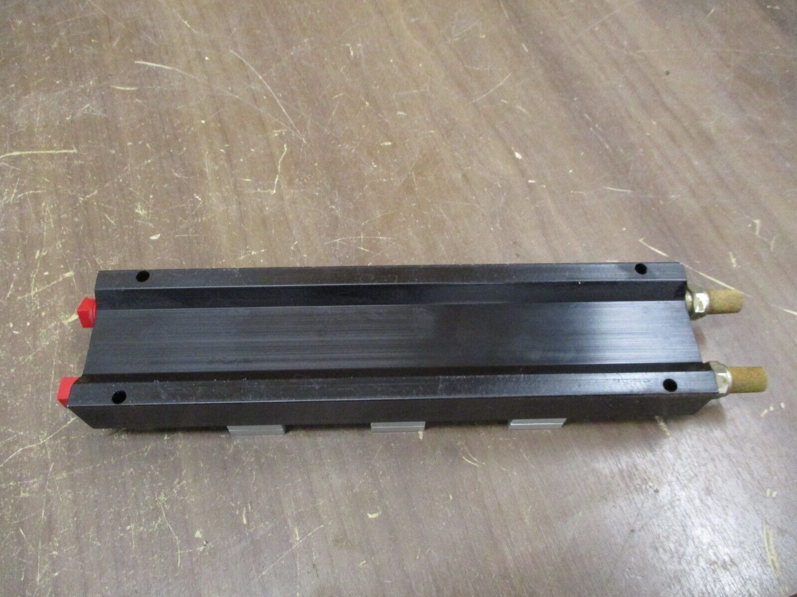 Numatics Air Valve Manifold 7-Slot Used