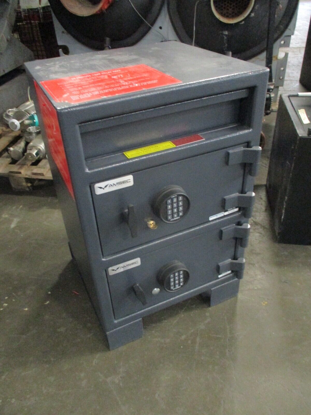 AMSEC Time-Delay/Manager Key Safe Size: 32" x 22" x 21" Used