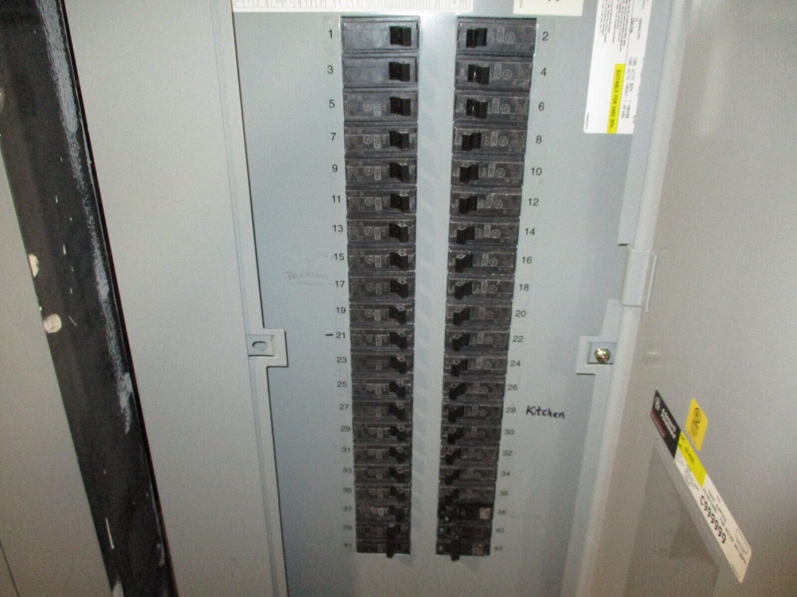 GE Main Lug Breaker Panel AQU3422RCX 225A Max 208Y/120V 3Ph 4W 42-Circuit Used