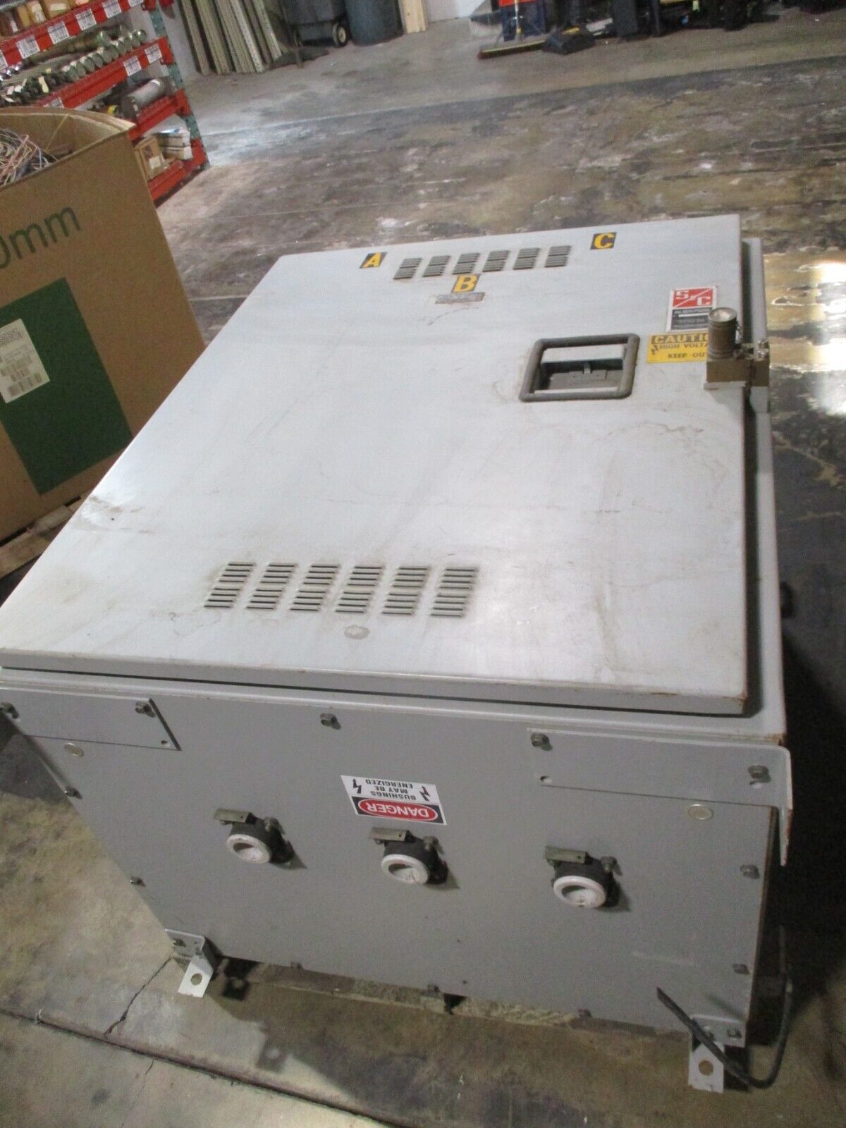 S&C Enclosed Mini-Rupter Disconnect Switch 90652-X1G3 600A 14.4kV Used