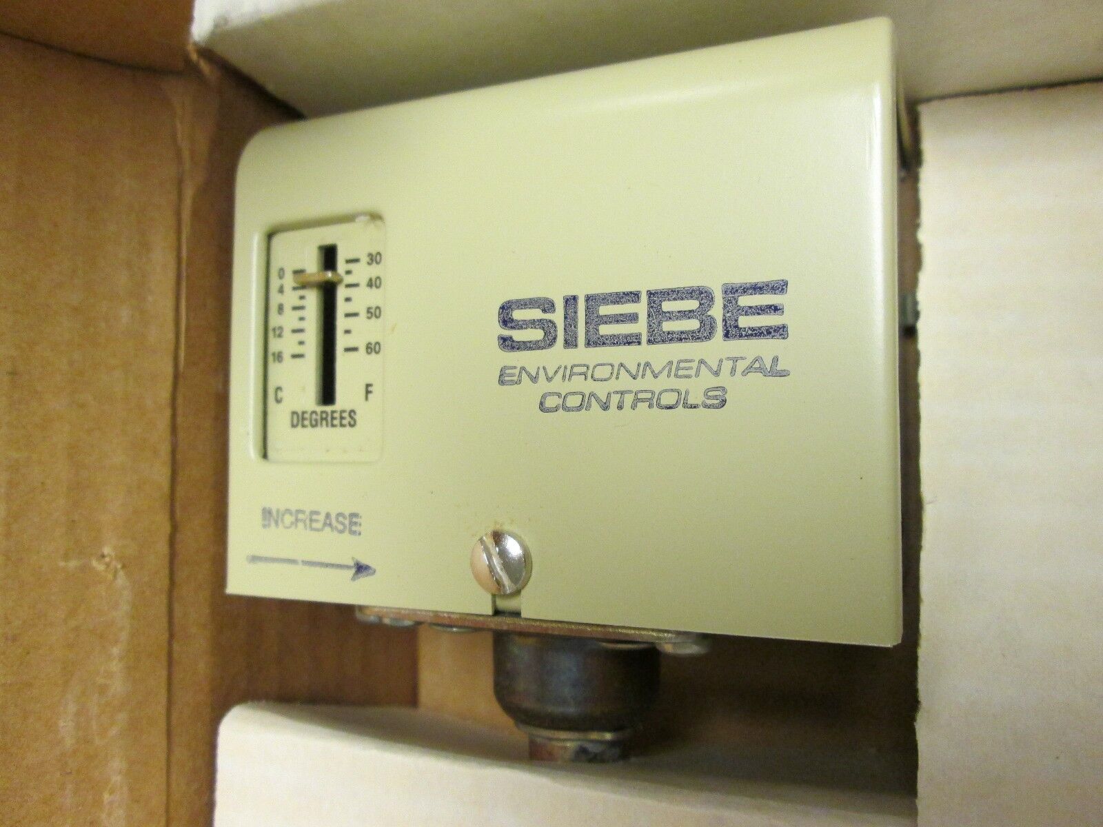Siebe Low Temperature Duct Stat TC-5131 2-Pos SPDT Automatic Reset New Surplus