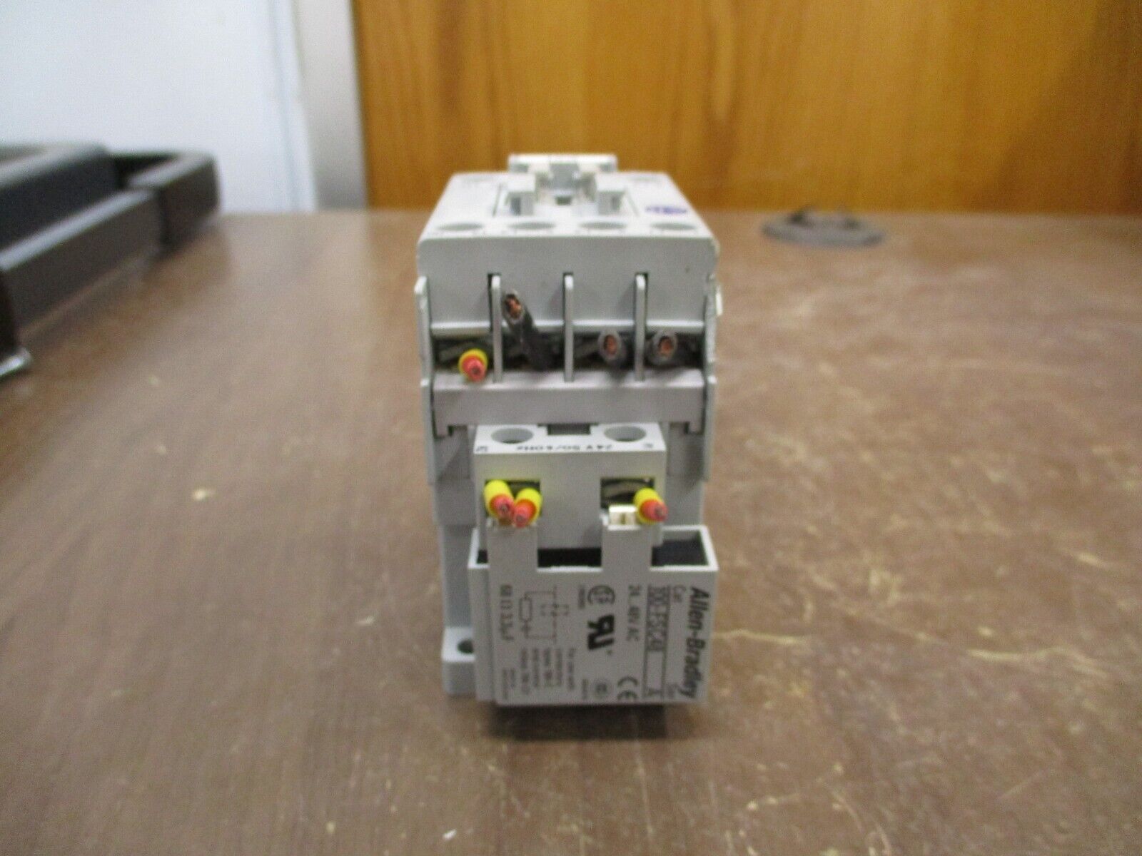 Allen-Bradley Contactor 100-C12*10 24V Coil 25A 600V *Chipped Top* Used