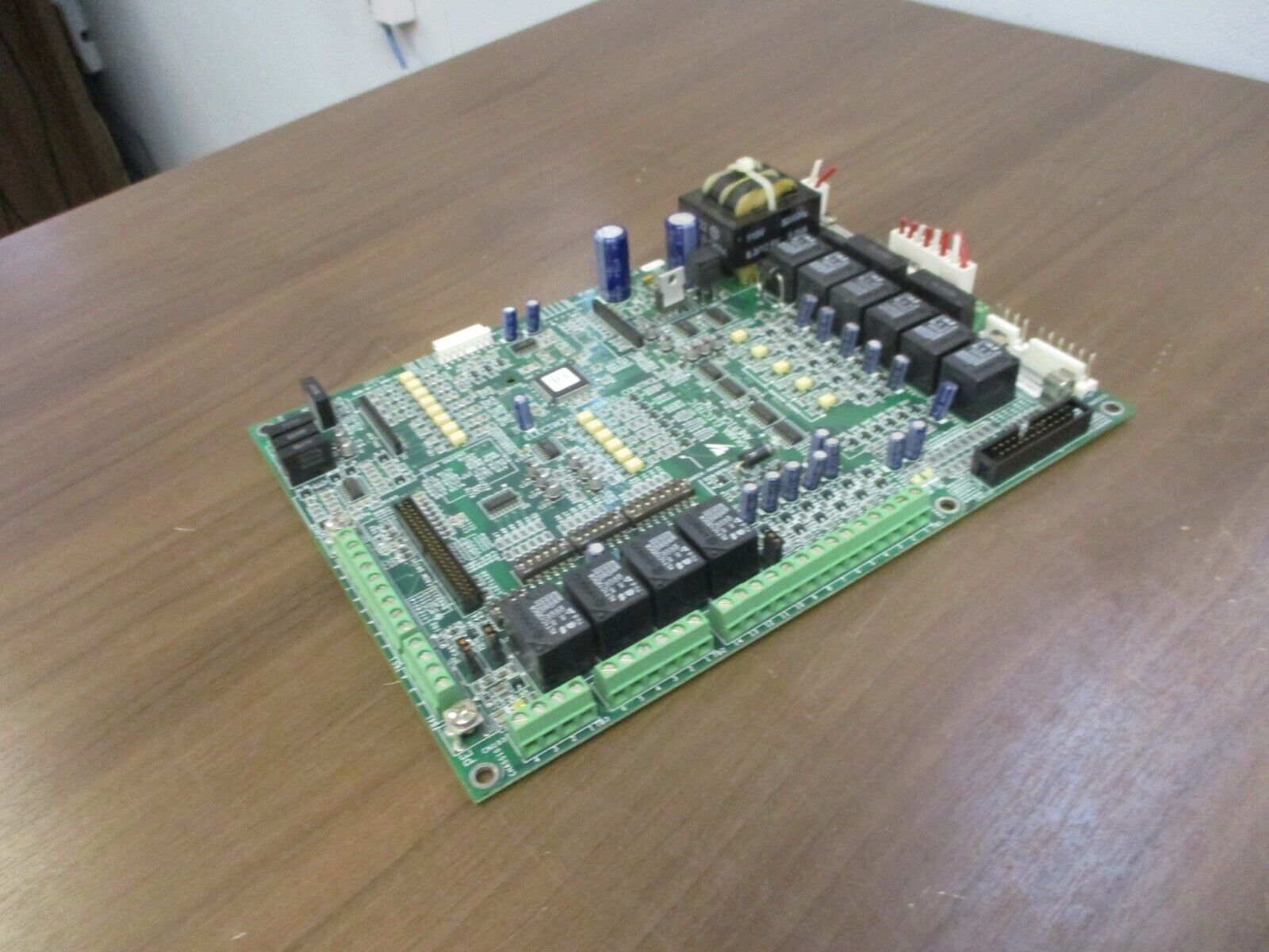 Yaskawa Electronic Bypass Control Board UTC000044 Rev. 11 Used