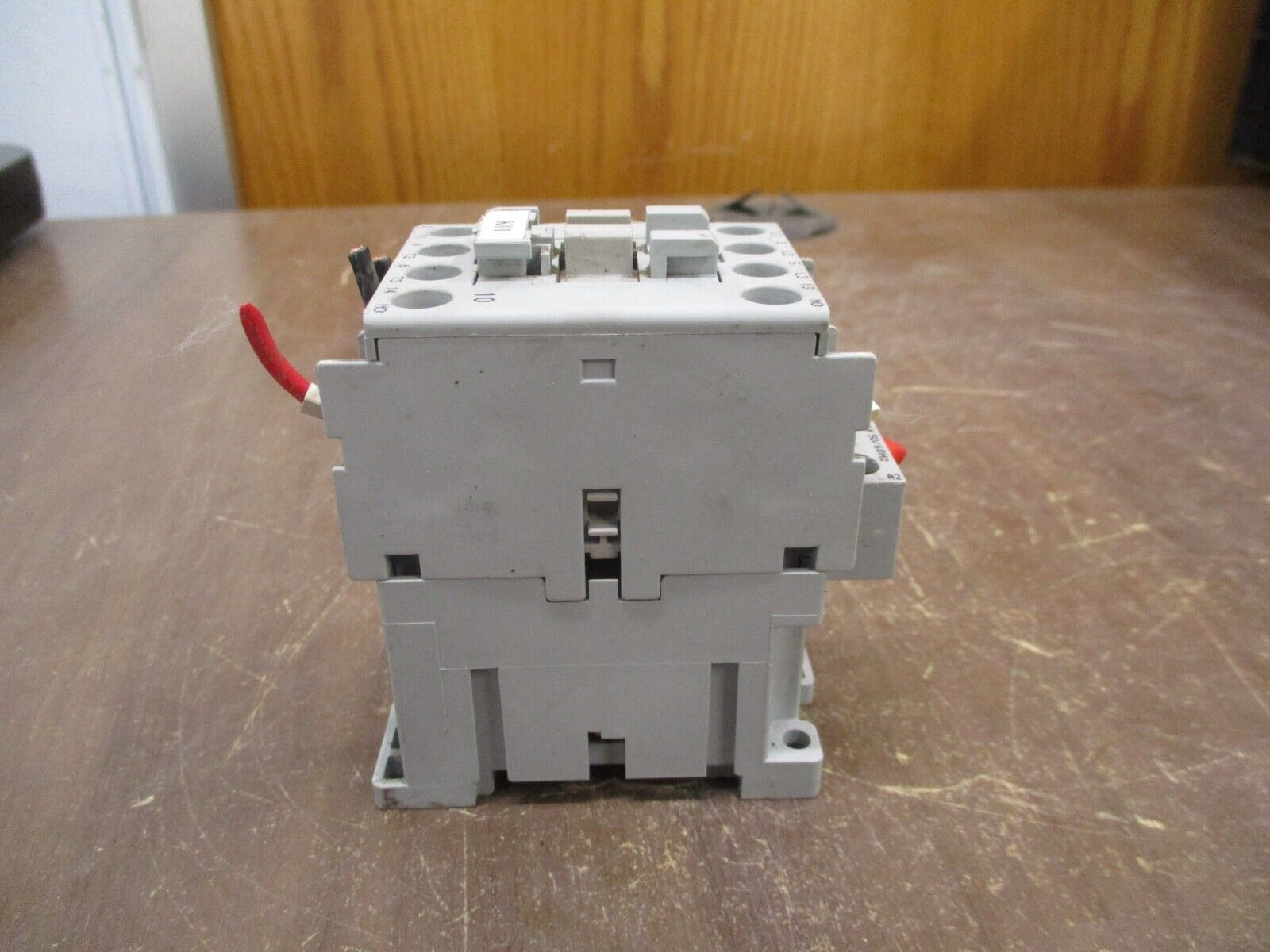 Allen-Bradley Contactor 100-C12*10 24V Coil 25A 600V *Chipped Side* Used