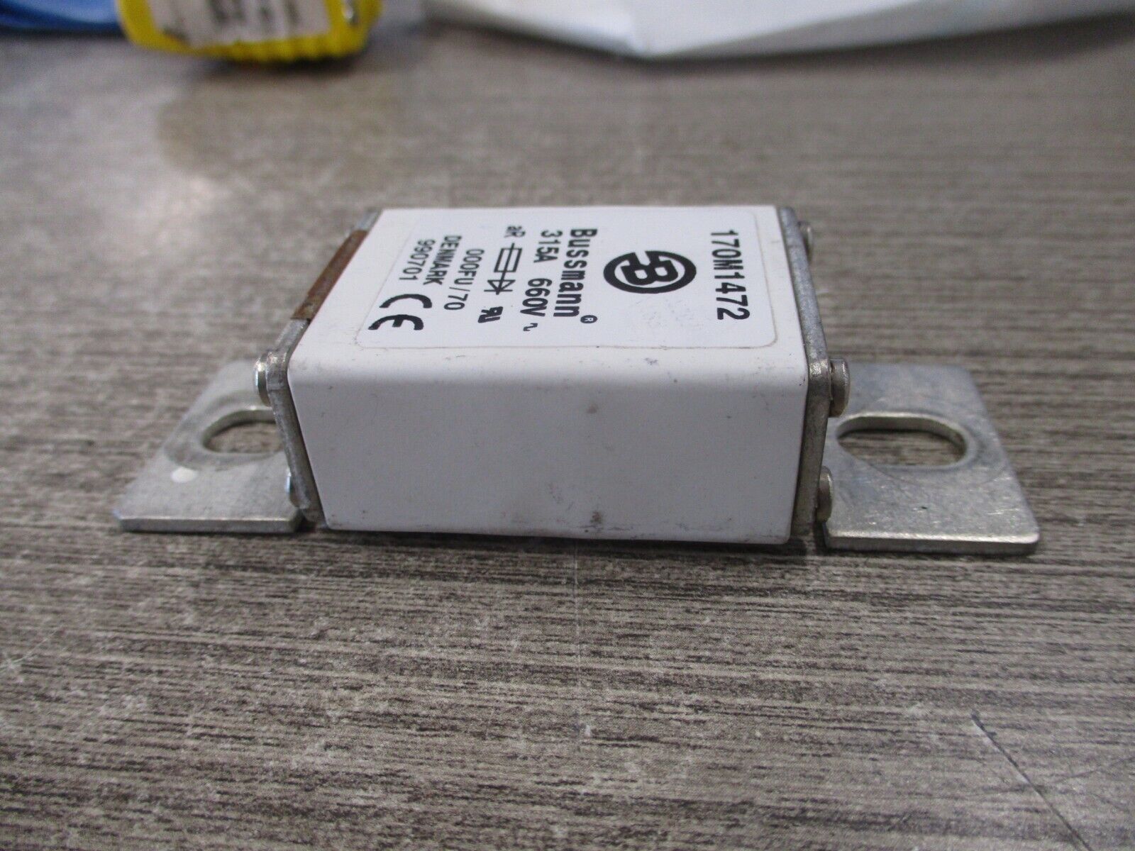 Bussmann Fuse 170M1472 315A 660V Used