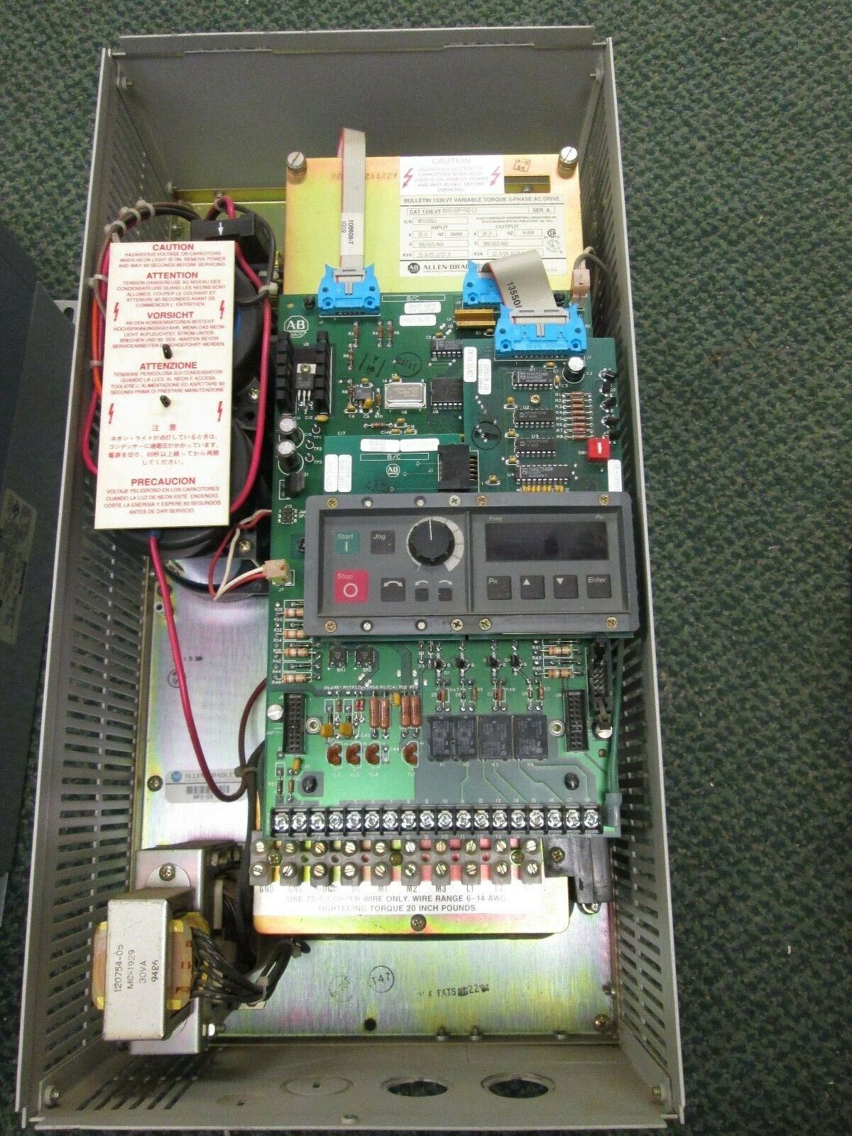 Allen-Bradley 1336VT AC Drive 1336VT-B025-EOP-FA2-L3 25HP *Missing Screw* Used