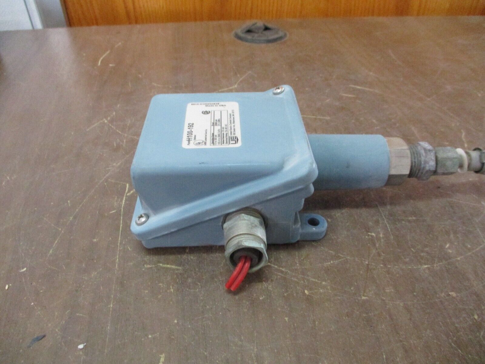 United Electric Pressure Switch H100-192 Range: 15-300PSI 15A 480VAC Used